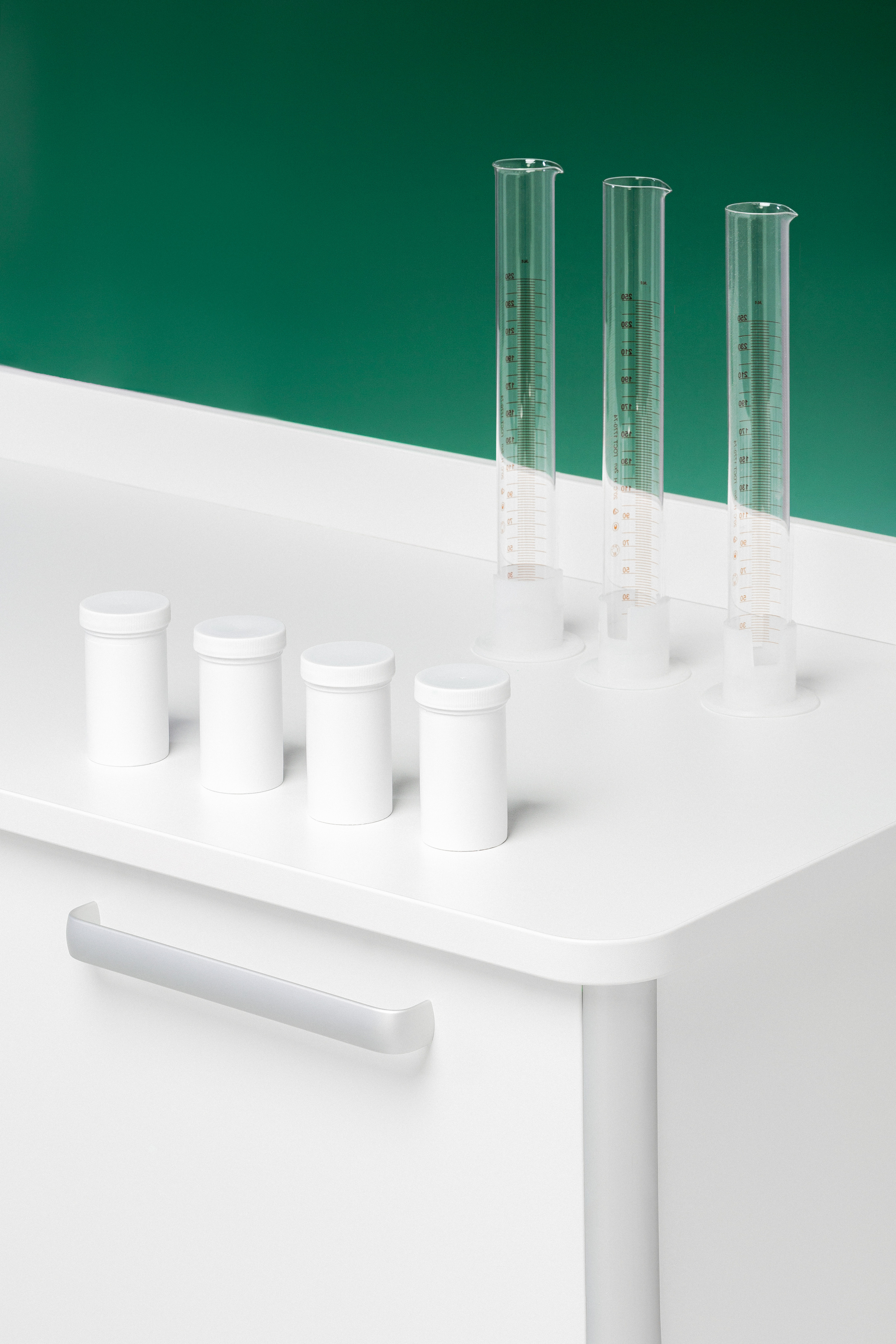 Доктор Мебель