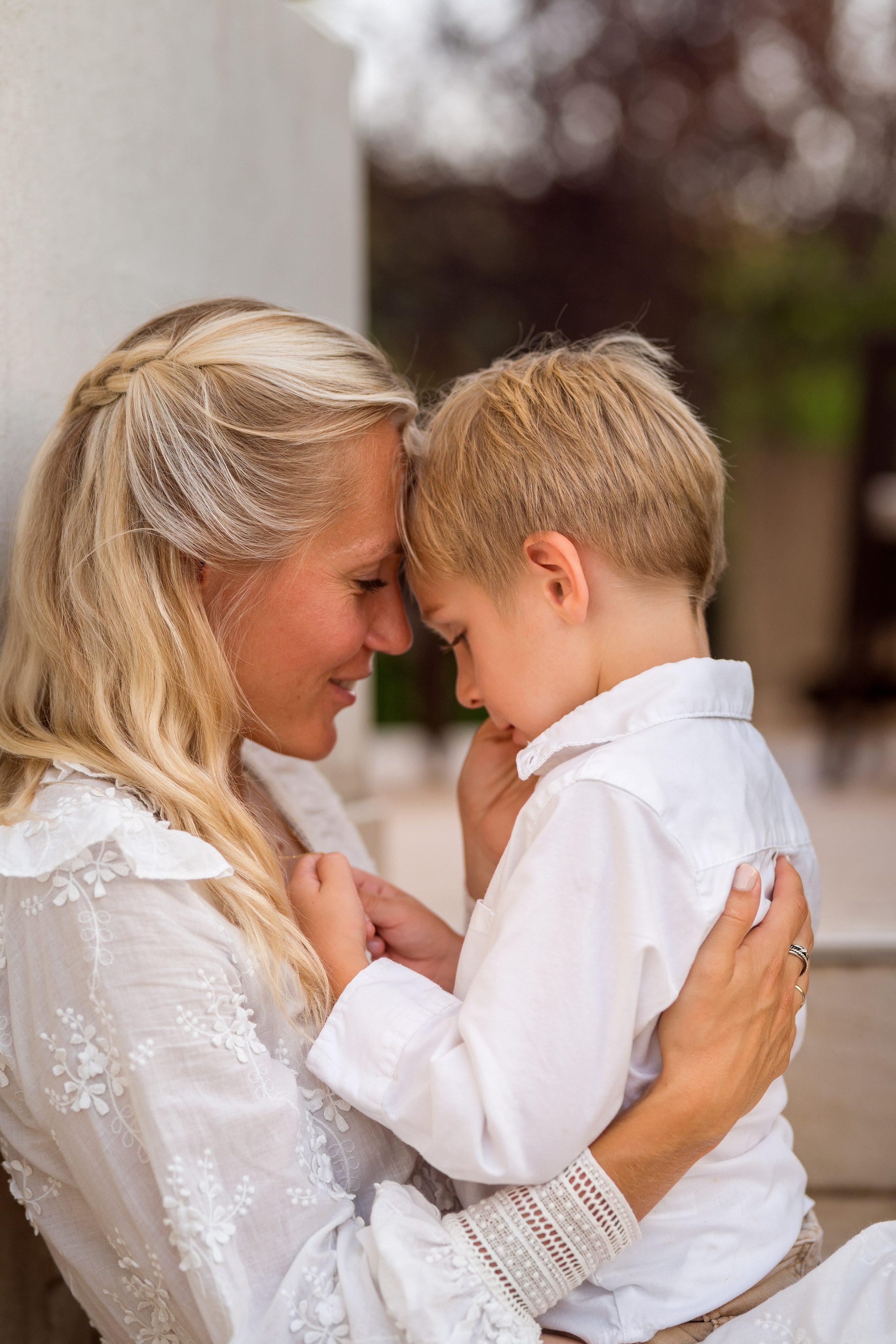 Family photo session in Podgorica, Montenegro. Kate Khaldeeva photographer in Saratov
