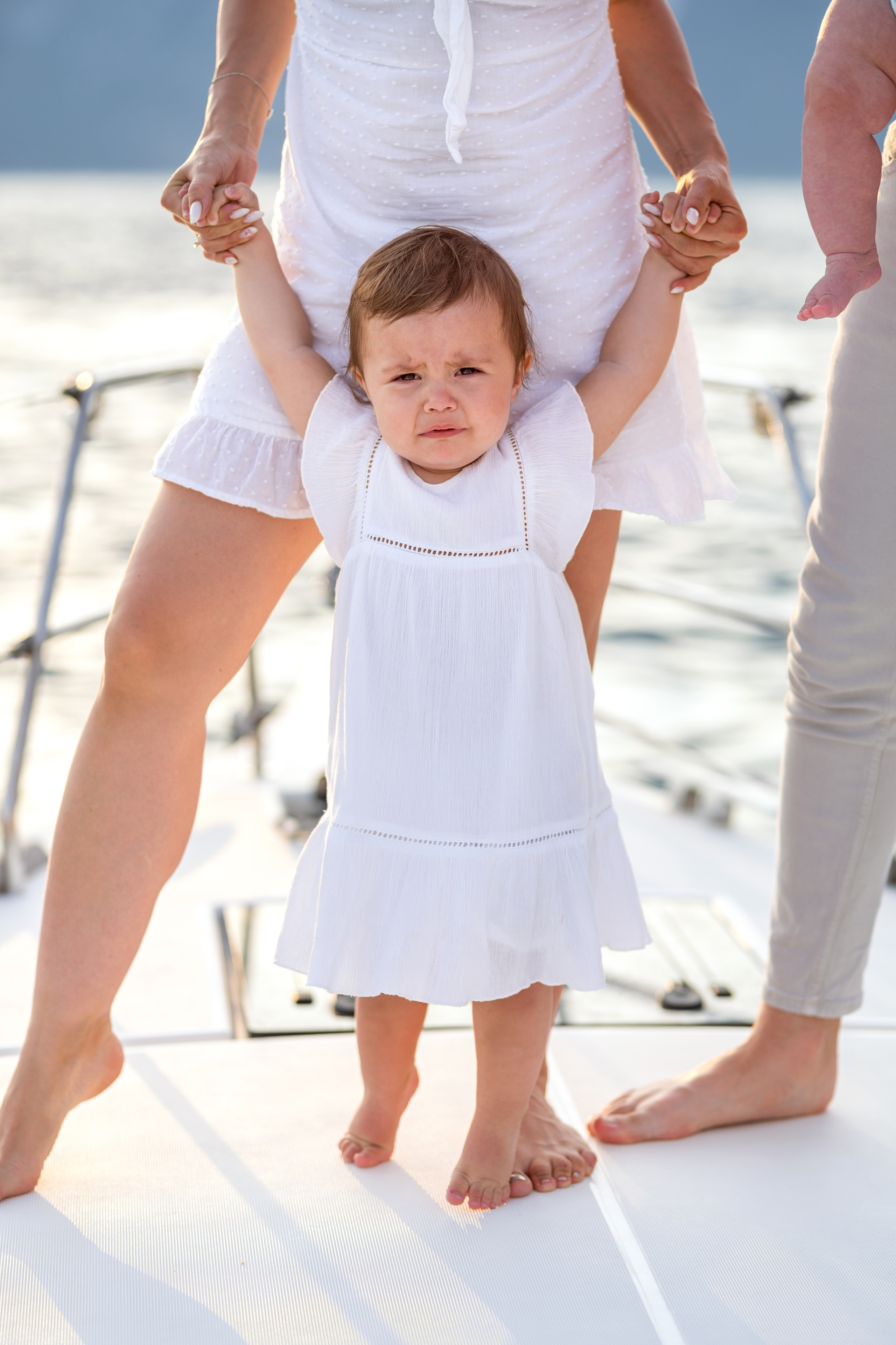 Family photo session on a yacht Montenegro. Kate Khaldeeva photographer in Saratov