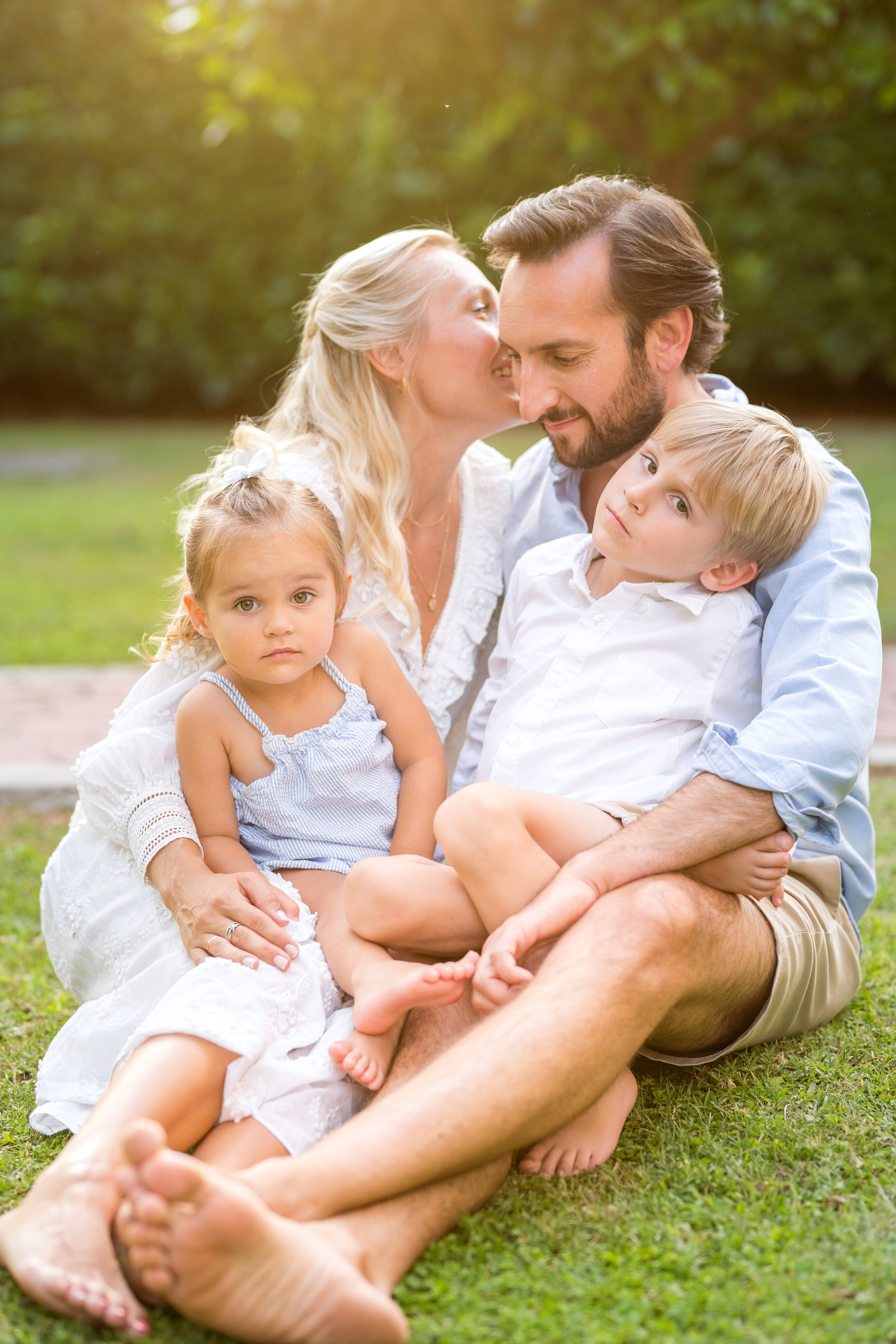 Family photo session in Podgorica, Montenegro. Kate Khaldeeva photographer in Saratov