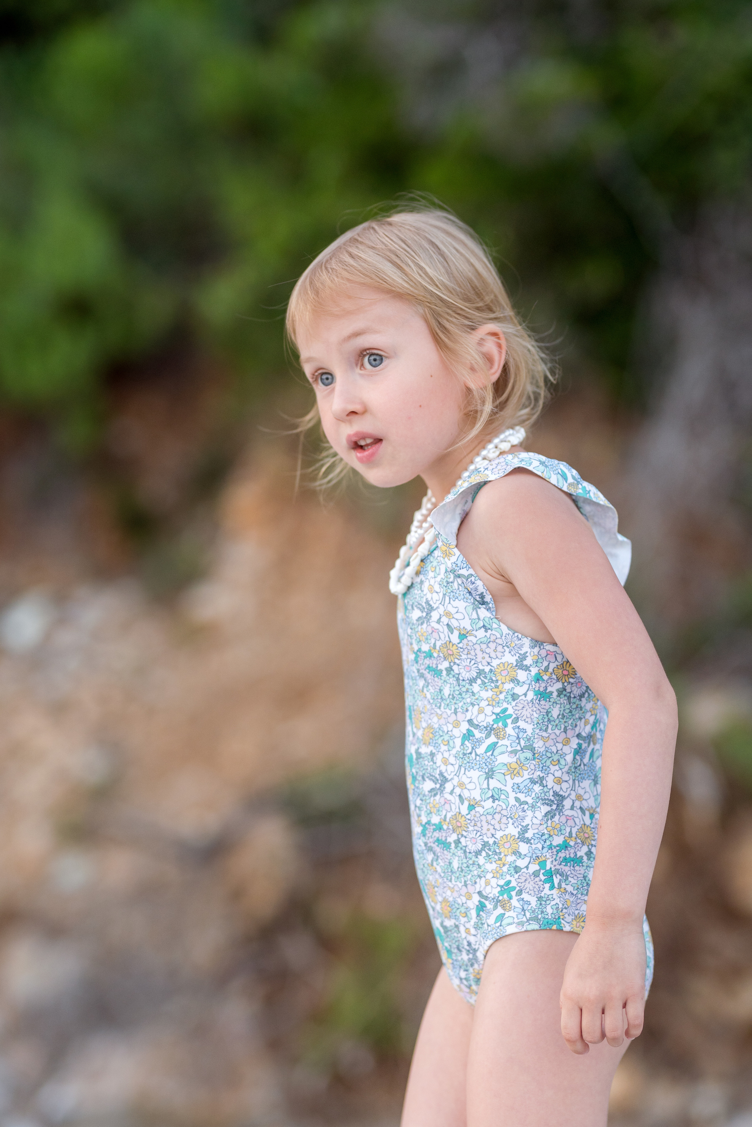 Mother and daughter photoshoot on the beach in Budva, Montenegro. Kate Khaldeeva photographer in Saratov