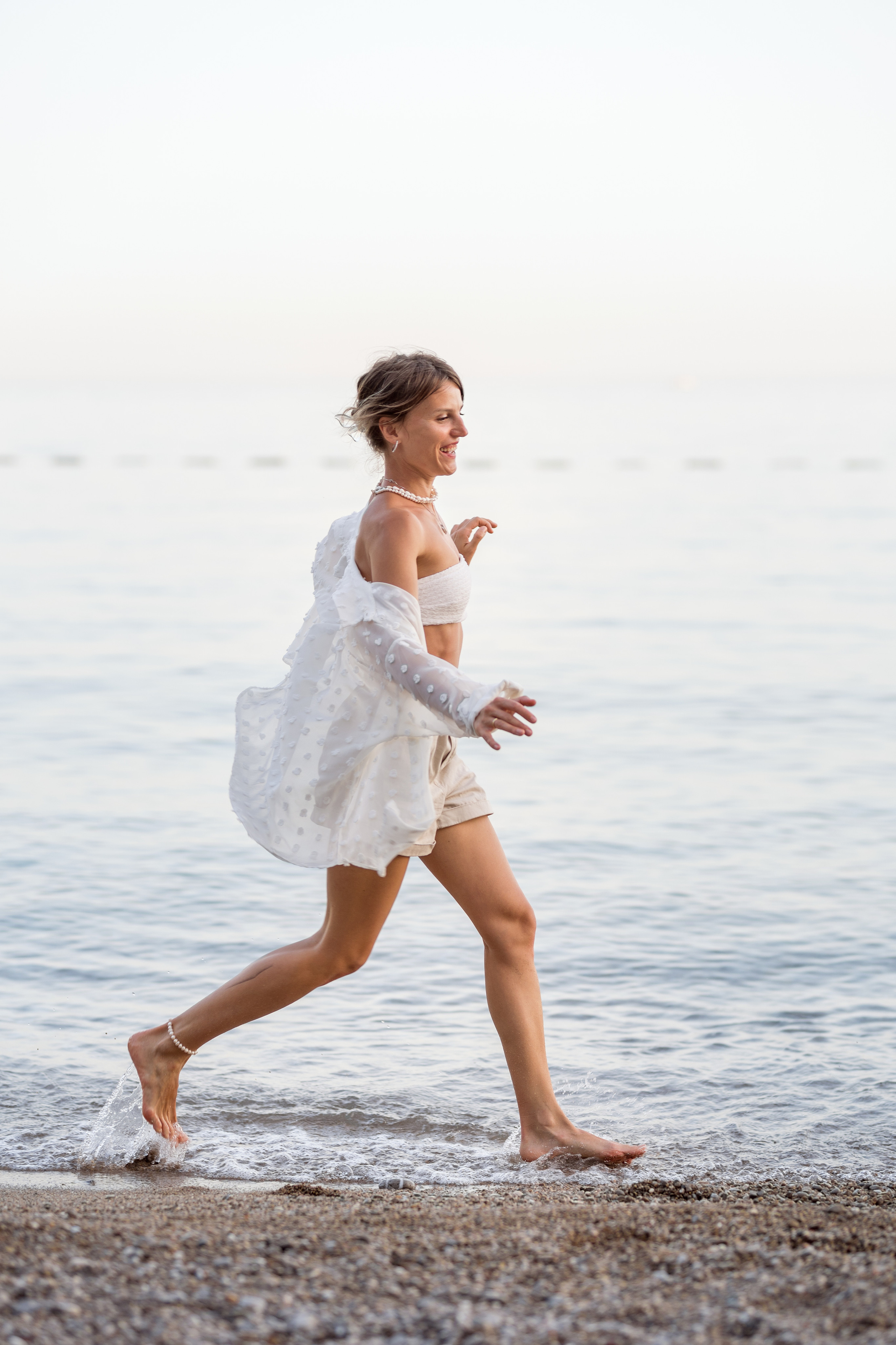 Mother and daughter photoshoot on the beach in Budva, Montenegro. Kate Khaldeeva photographer in Saratov