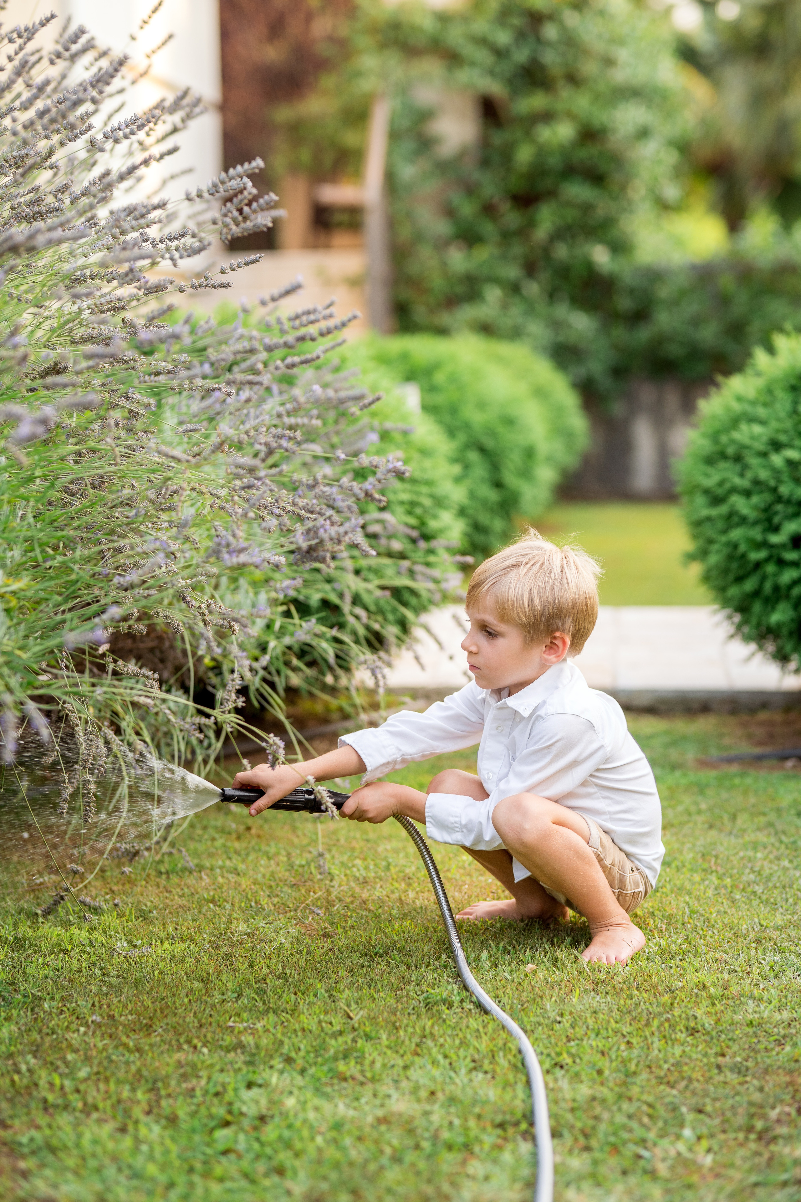 Family photo session in Podgorica, Montenegro. Kate Khaldeeva photographer in Saratov