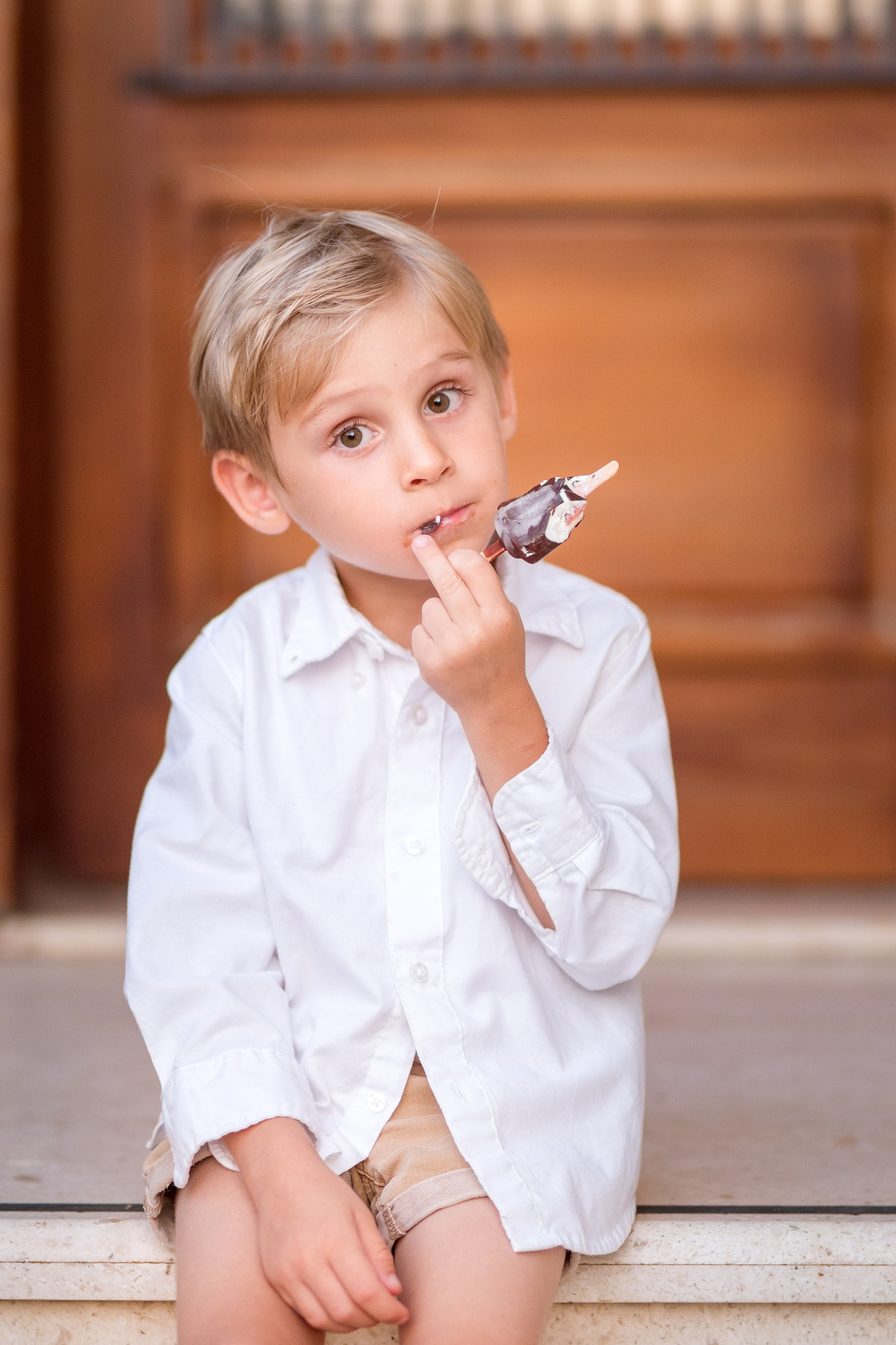 Family photo session in Podgorica, Montenegro. Kate Khaldeeva photographer in Saratov