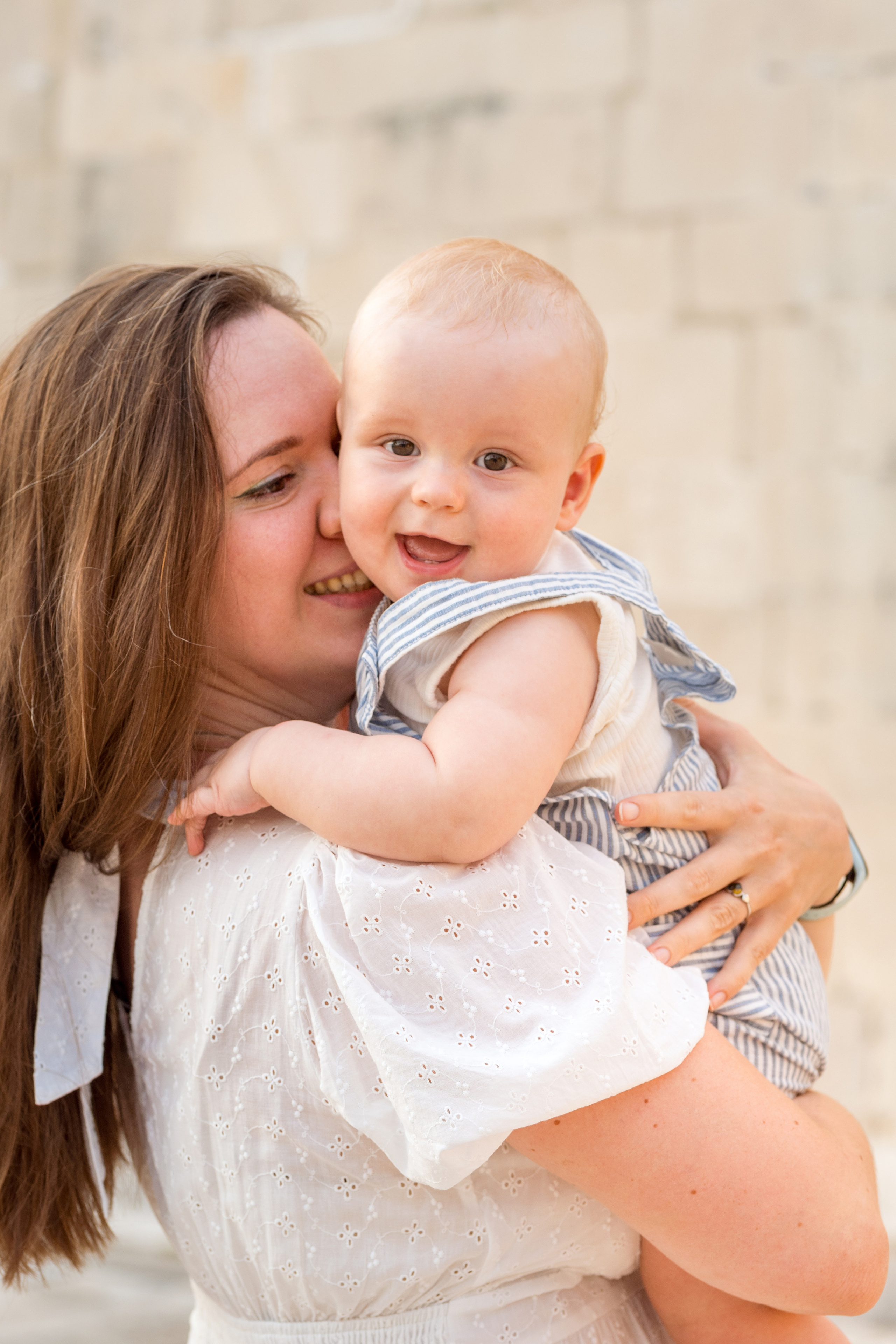 Family photoshoot in Perast Montenegro. Kate Khaldeeva photographer in Saratov