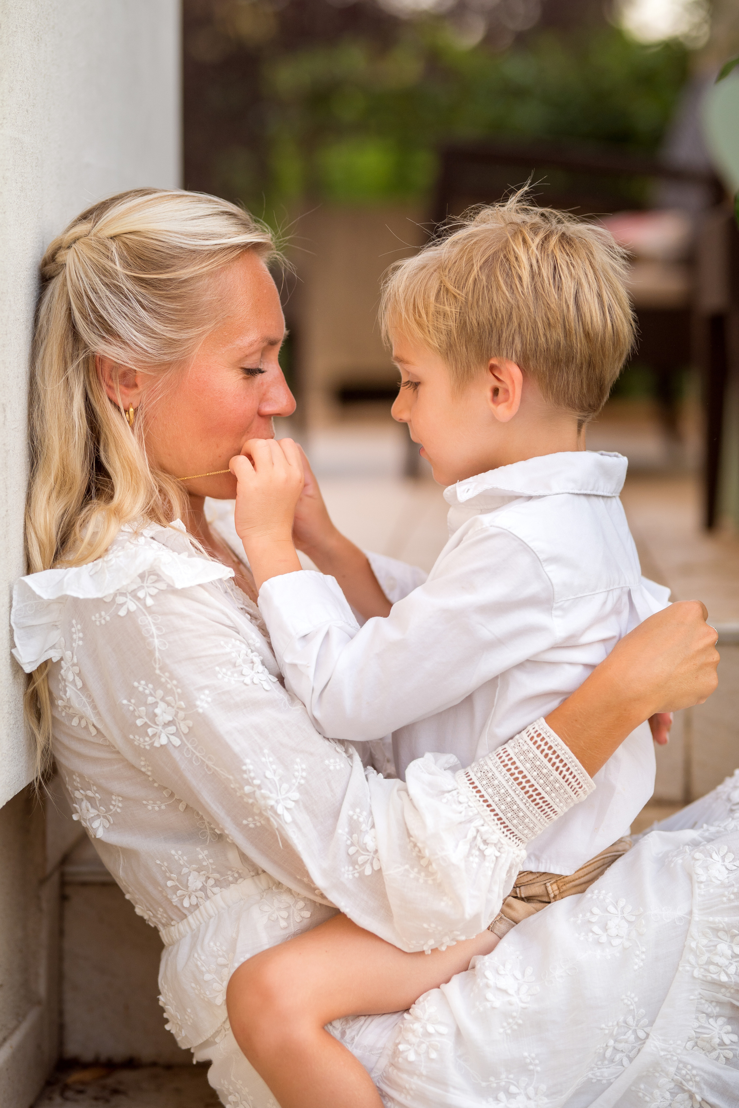 Family photo session in Podgorica, Montenegro. Kate Khaldeeva photographer in Saratov