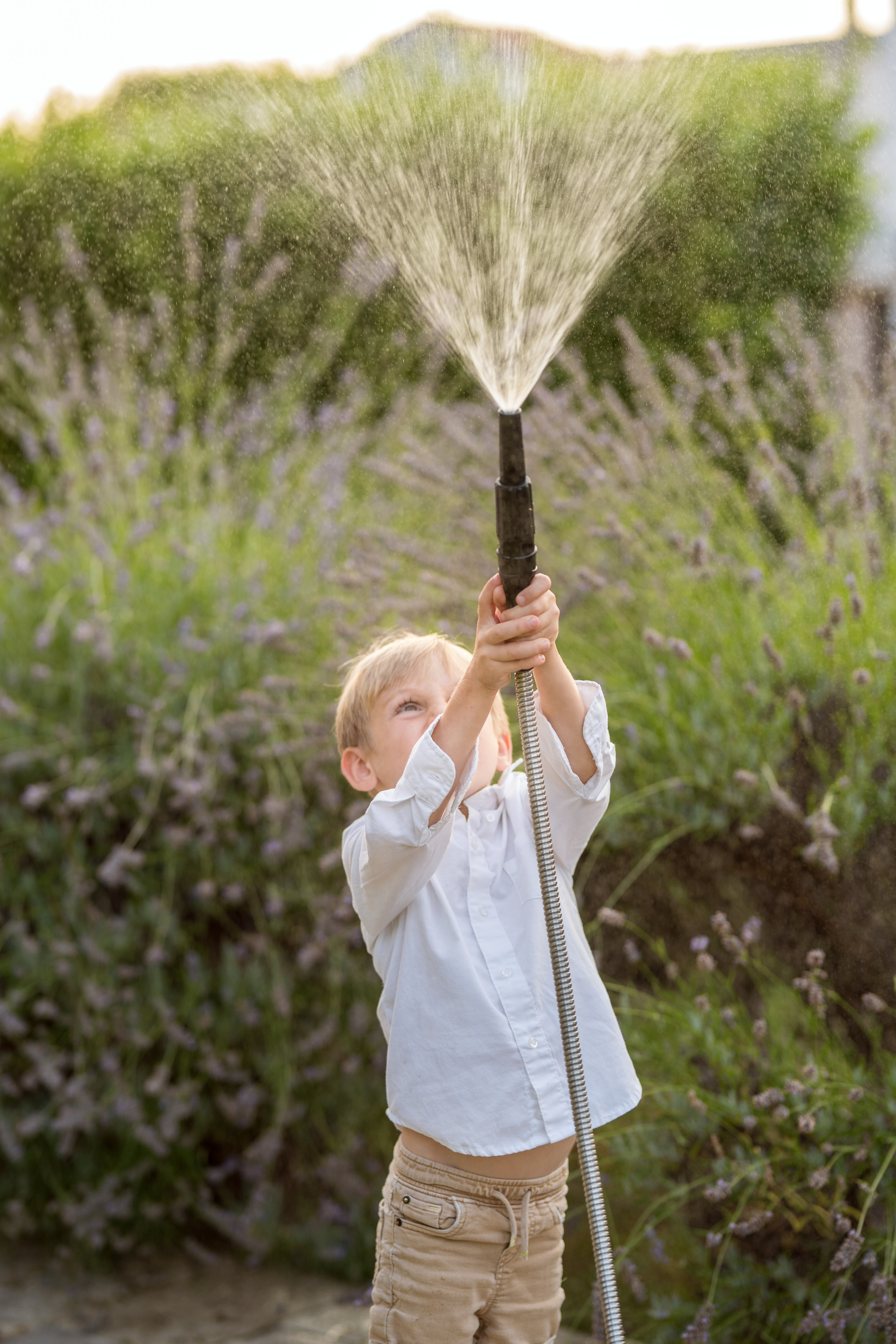 Family photo session in Podgorica, Montenegro. Kate Khaldeeva photographer in Saratov