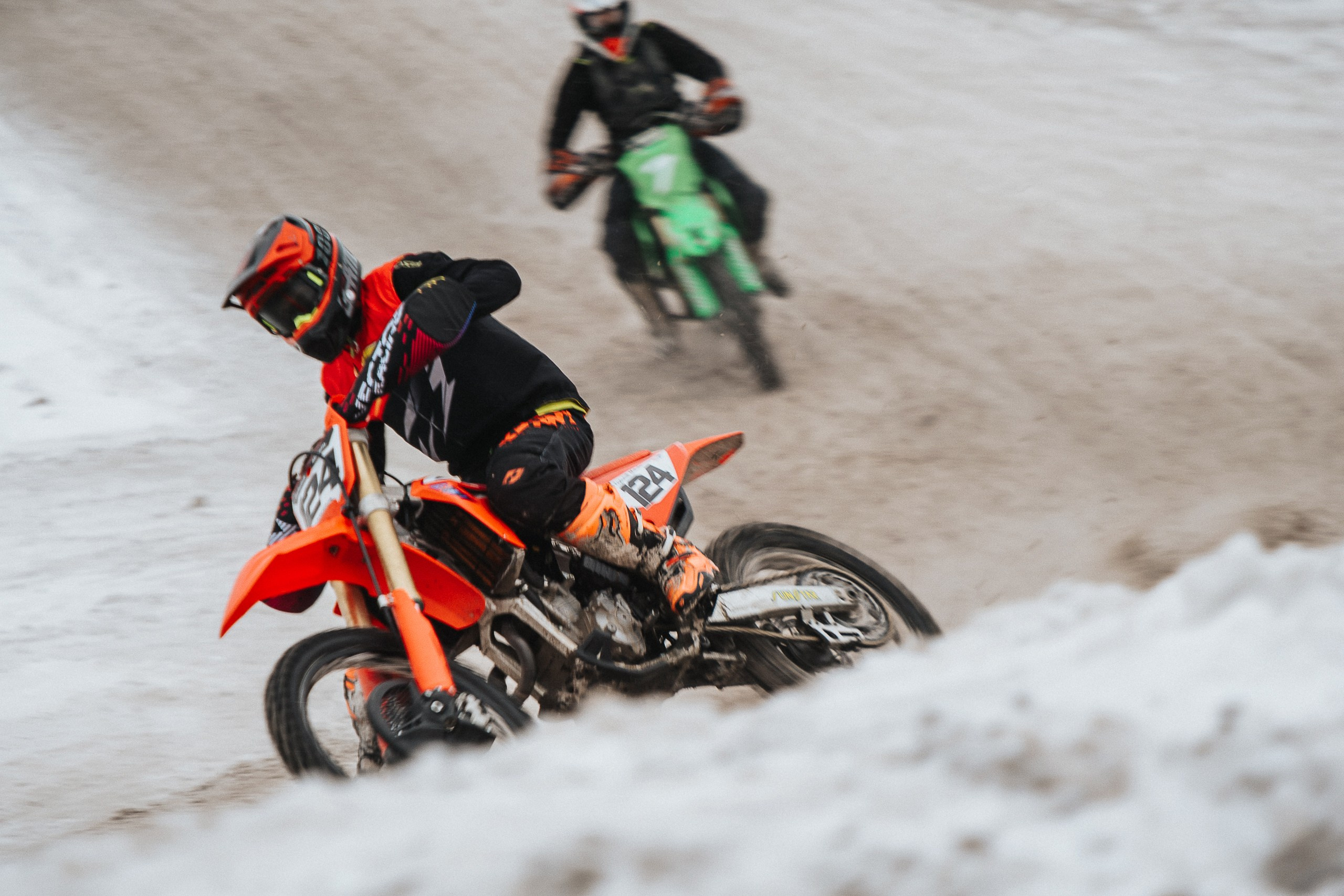 29.12.2024 — Праздничная тренировка на мотоциклетной трассе Люскус. Репортажный фотограф в Кемерово