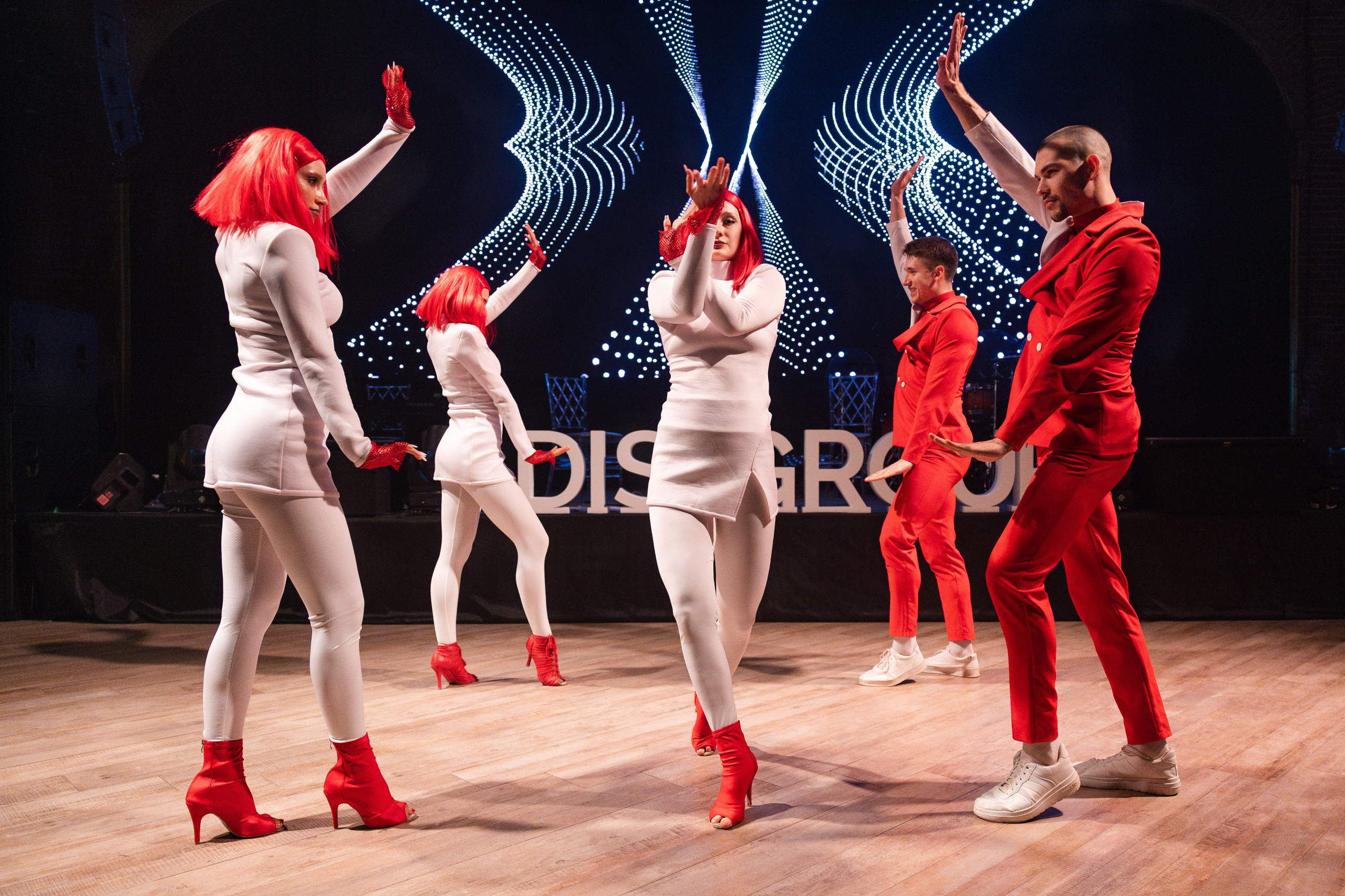 Data Summit 2025 (1). Свадебный репортажный фотограф в Москве