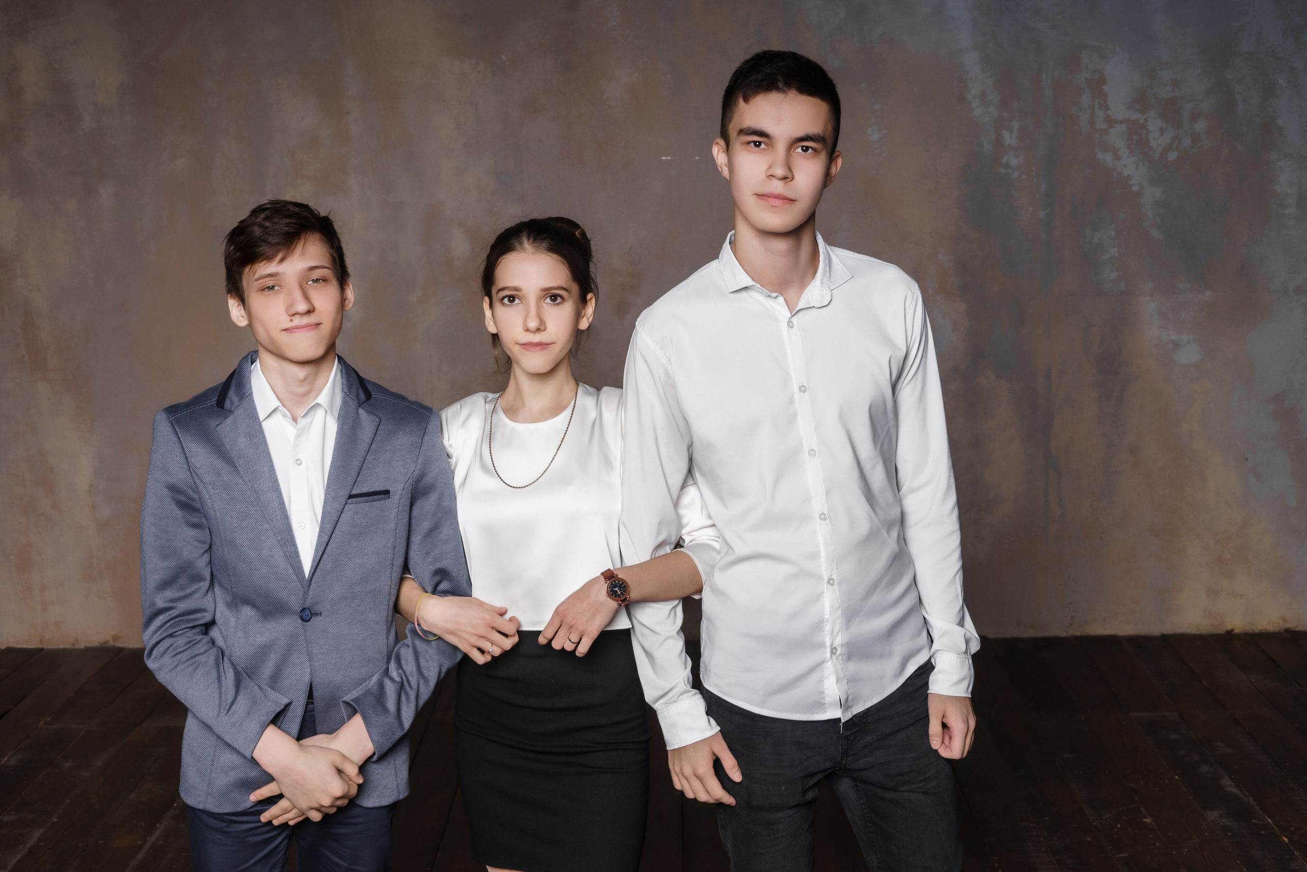 СТУДИЯ «Культура» сьемка для альбома СОШ 57 -11кл. Ольга Плаксина фотограф в Саратове