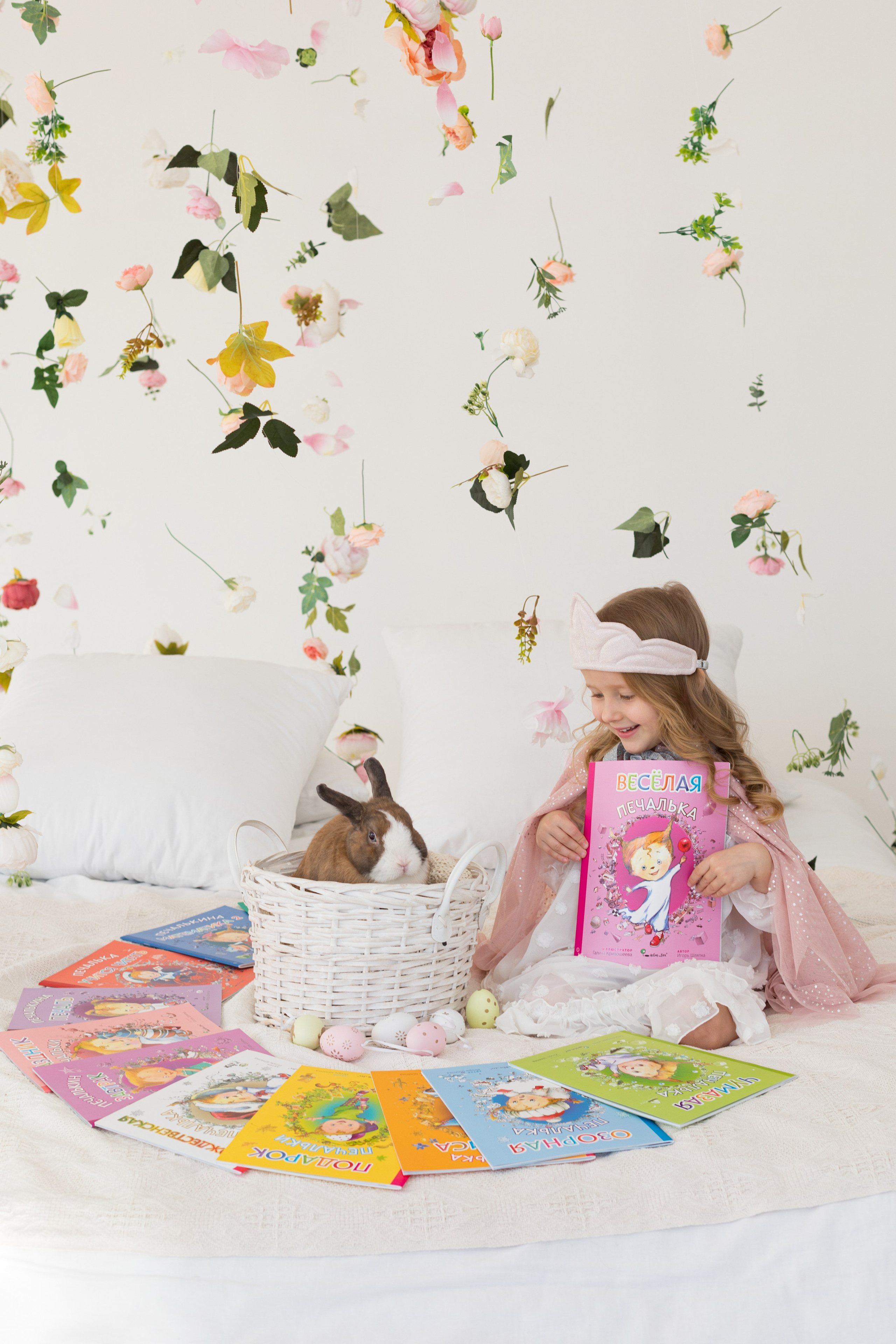 Фотосессия с детскими книгами. Детский и контент фотограф Надя Волкова Санкт-Петербург