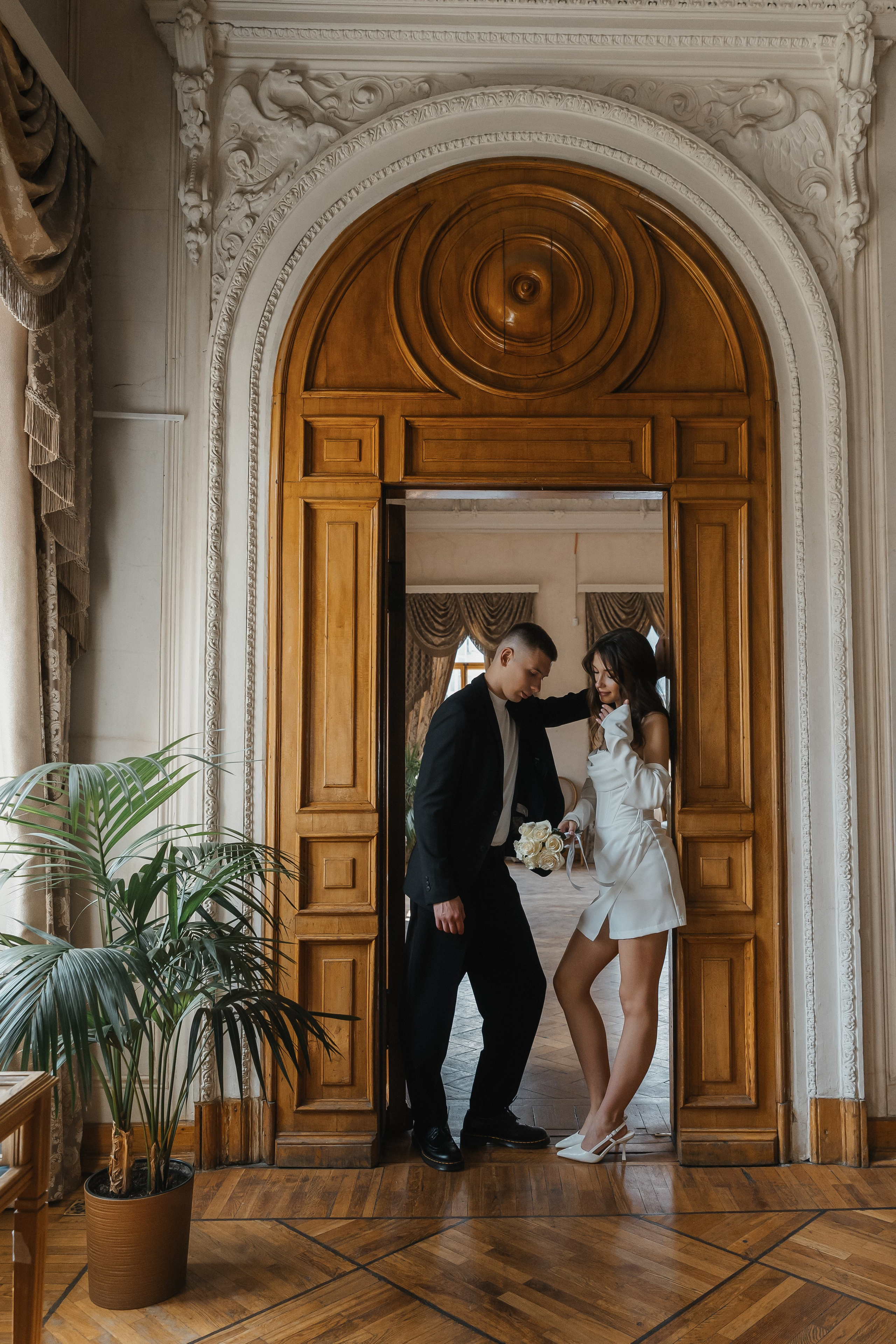 Свадебная фотосессия в Библиотеке-читальне им. А. С. Пушкина. Фотограф и видеограф Анна Домашенко