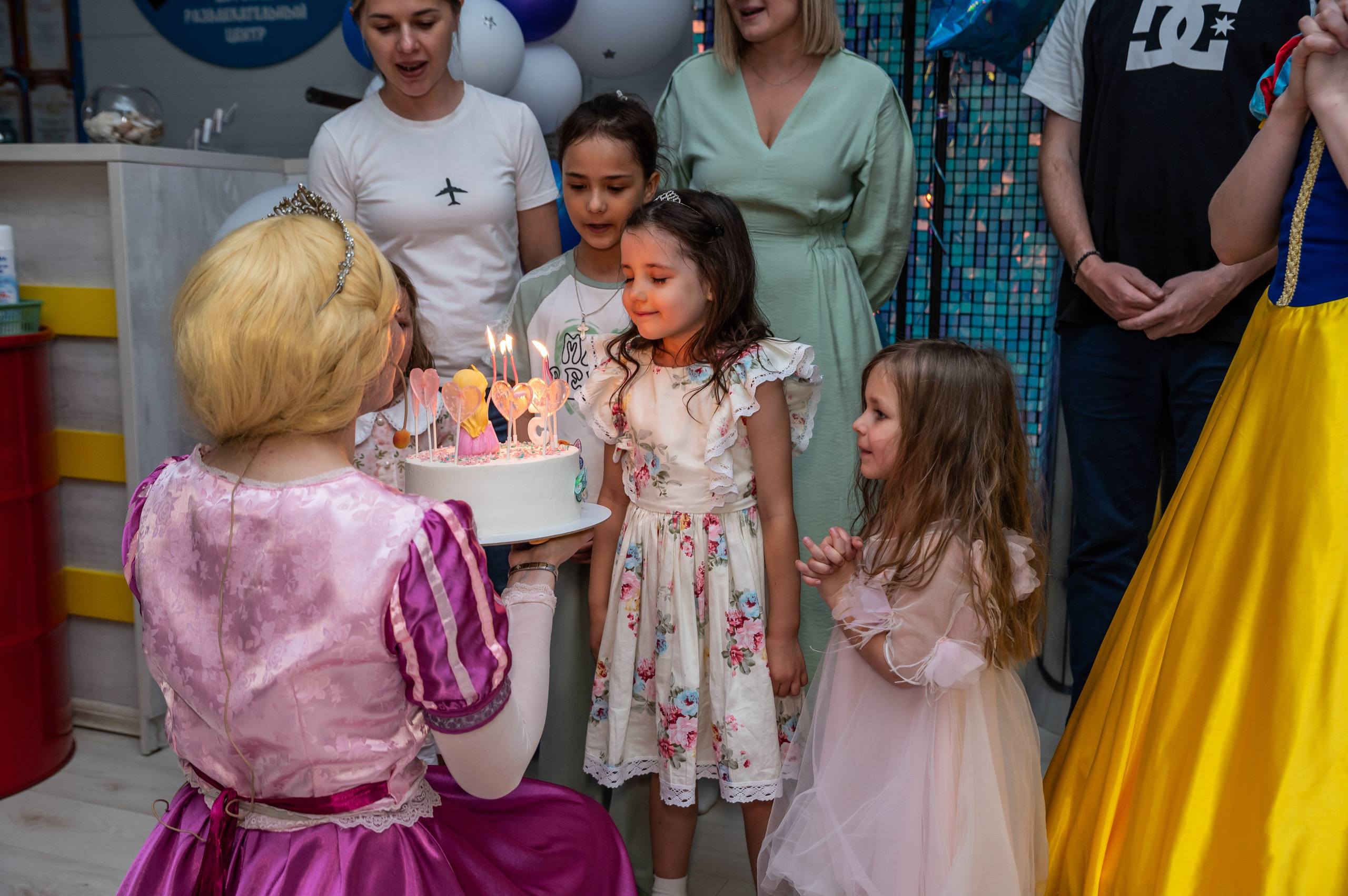 Игротека Ниндзя Кидс. Я Ольга Казанцева, фотографирую снимаю ваши киноистории и печатаю фото и цифровые портреты на холсте