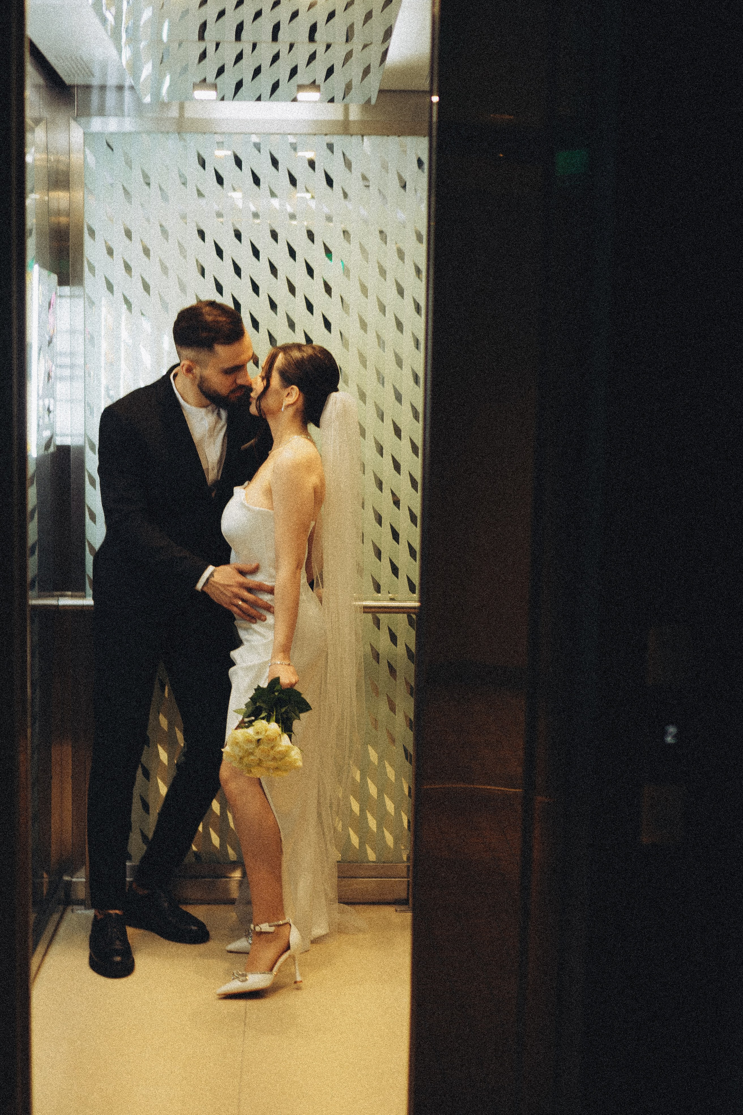 СВАДЕБНАЯ СЬЕМКА СБОРОВ ЖЕНИХА И НЕВЕСТЫ В ОТЕЛЕ И ТАКЖЕ ФОТОСЕССИИЯ В ОТЕЛЕЕ МЕГАПОЛИС БРЯНСК. Профессиональный фотограф, Санкт-Петербург — Виктория Богомолова