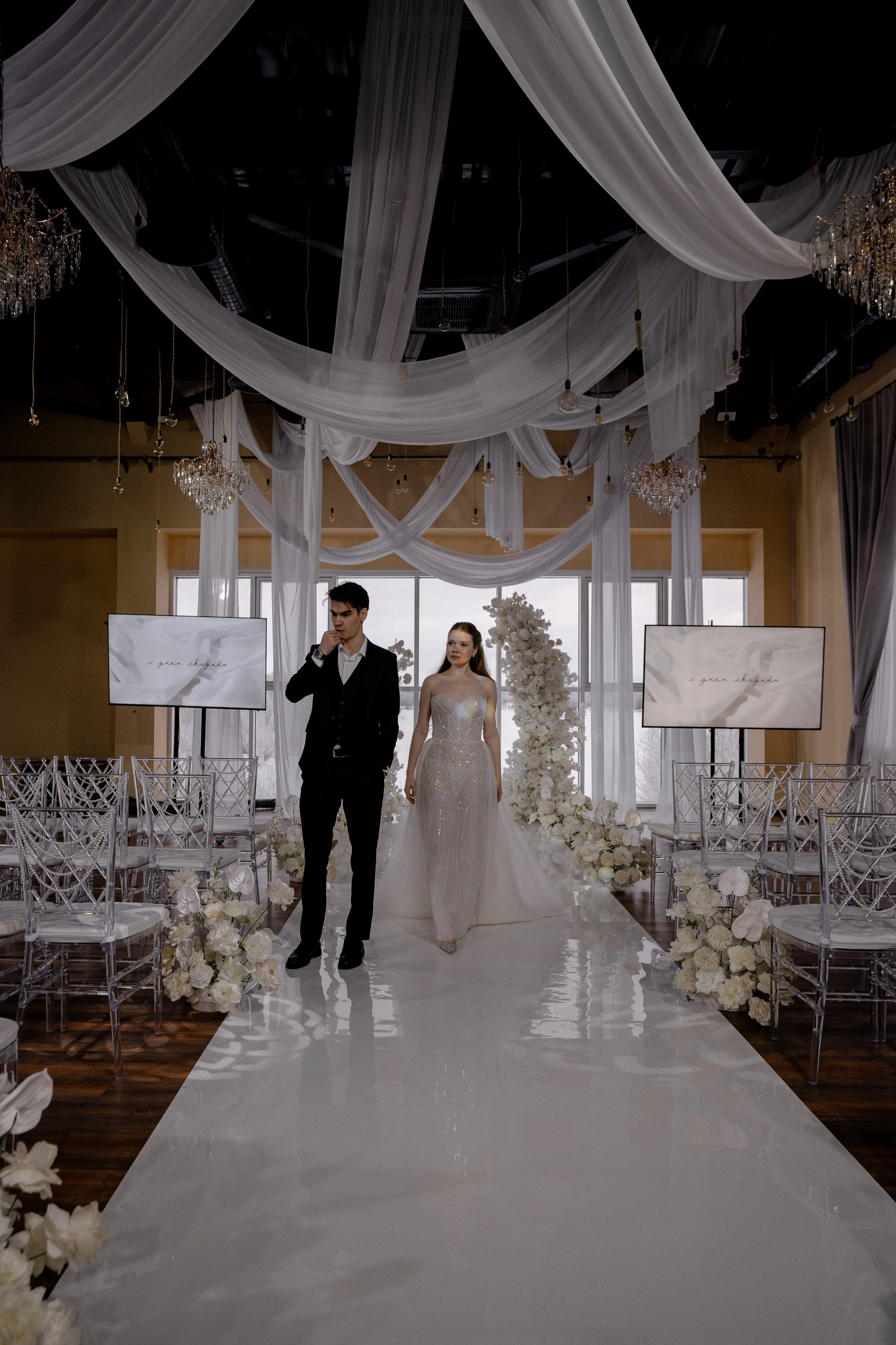 СВАДЕБНАЯ СЬЕМКА СБОРОВ В ОТЕЛЕ И ВЫЕЗД НА ЦЕРЕМОНИЮ (СНЯТО В СИБИРЕ В НИЖНЕВАРТОВСКЕ). Профессиональный фотограф, Санкт-Петербург — Виктория Богомолова