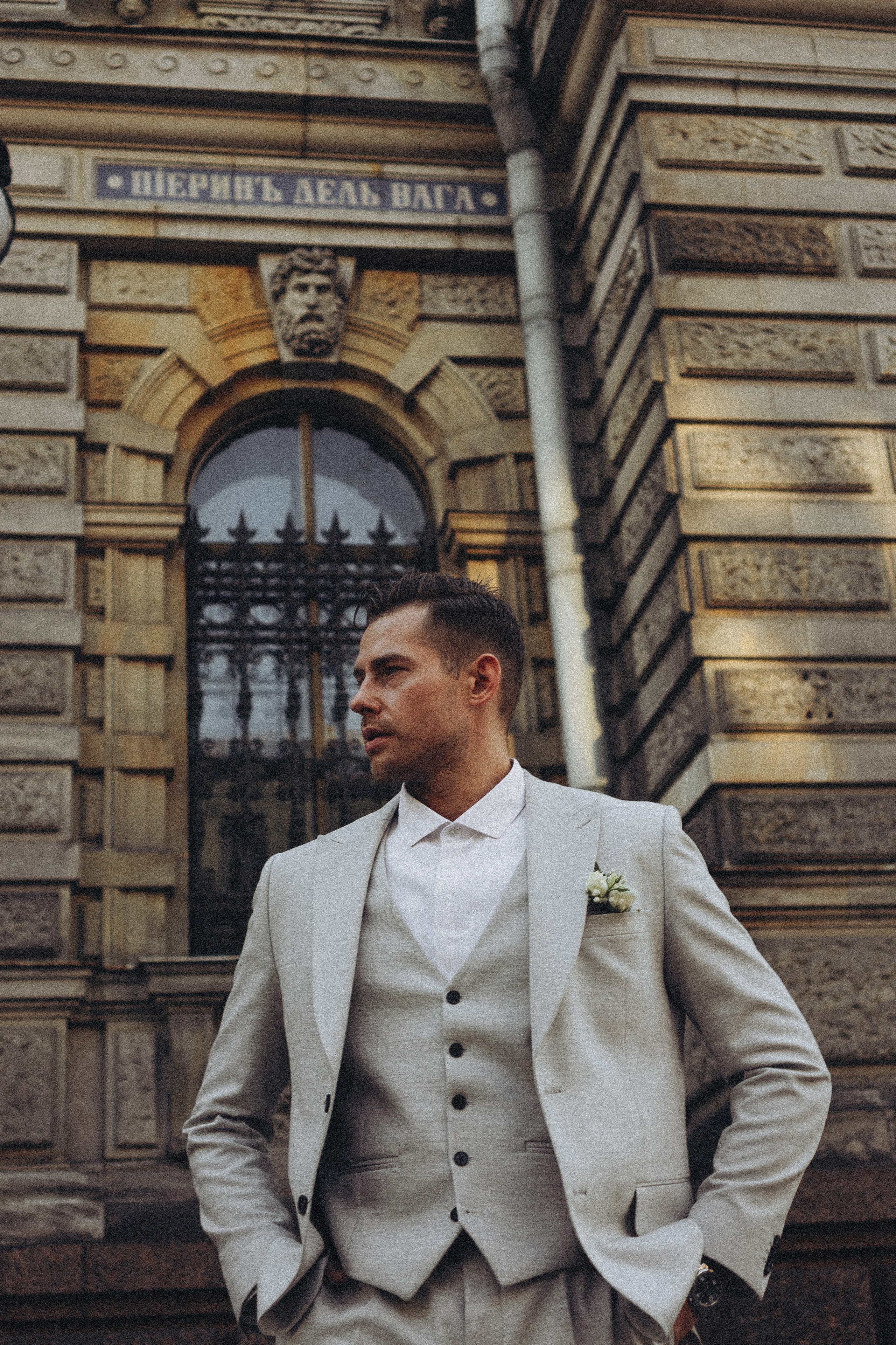 Свадебная сьемка у академии Штиглица. Профессиональный фотограф, Санкт-Петербург — Виктория Богомолова