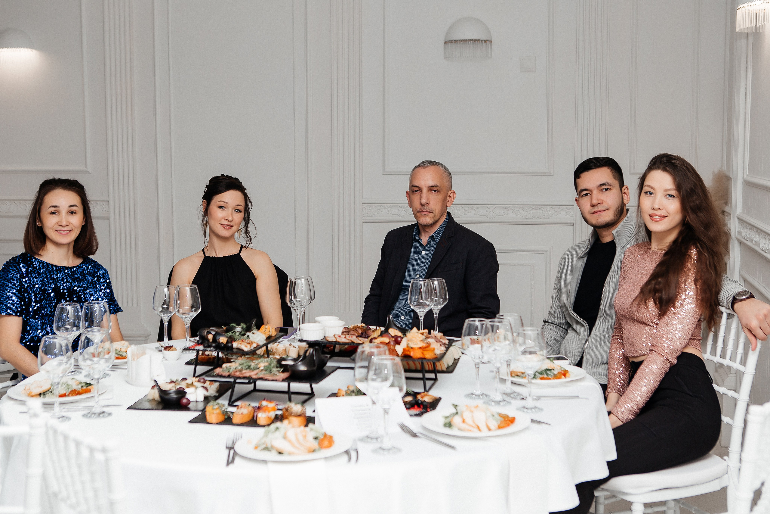 Юбилей стоматологии. Контент фотограф, съемка для маркетплейсов, фуд съемка и репортажи в Новосибирске Ралия Галеева