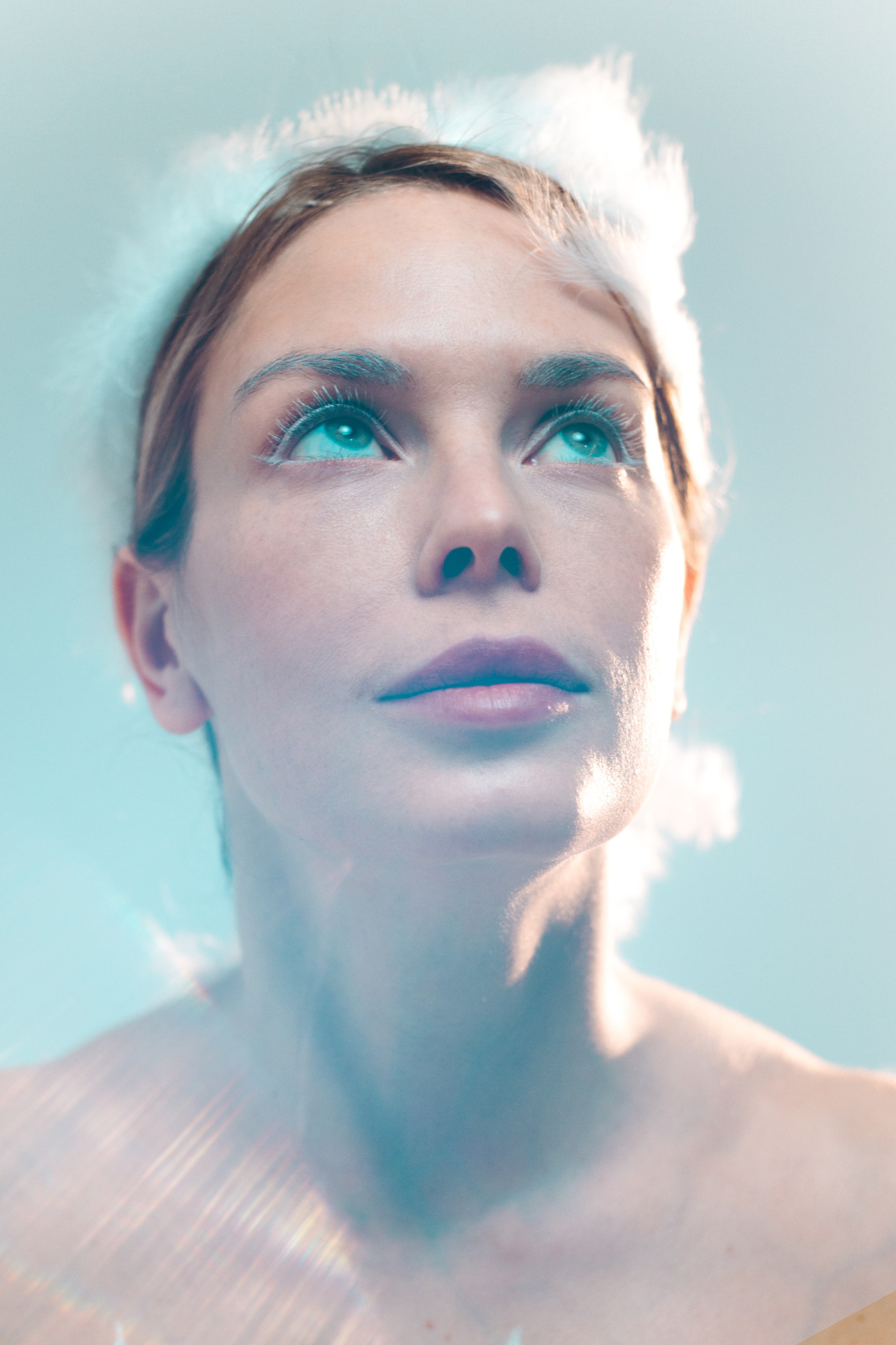 SWAN. Настоящие портреты и истории