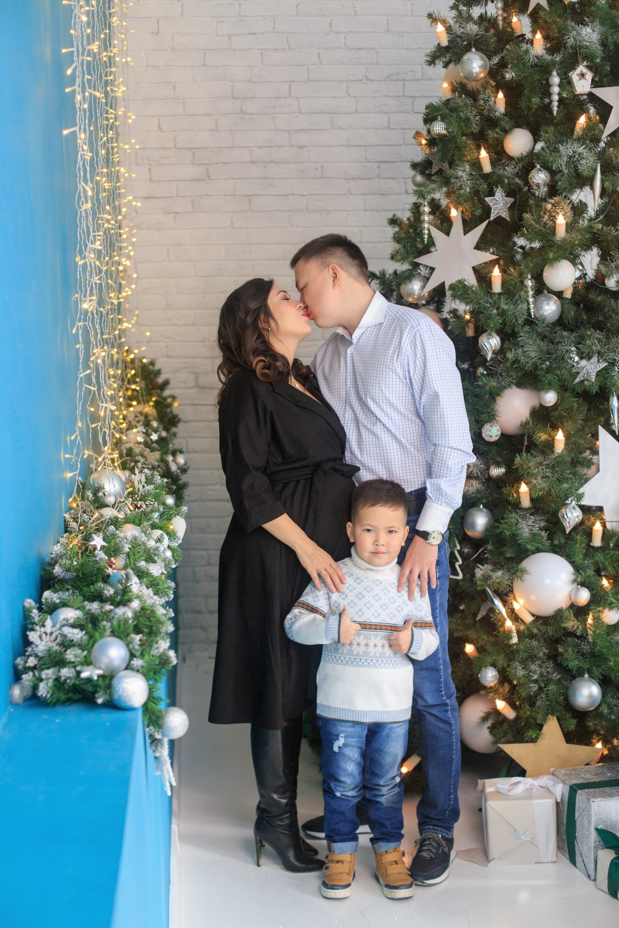 Новогодние фотосессии в Иркутске. Фотограф видеограф Иркутск фото видео студия Алексея Марамзина