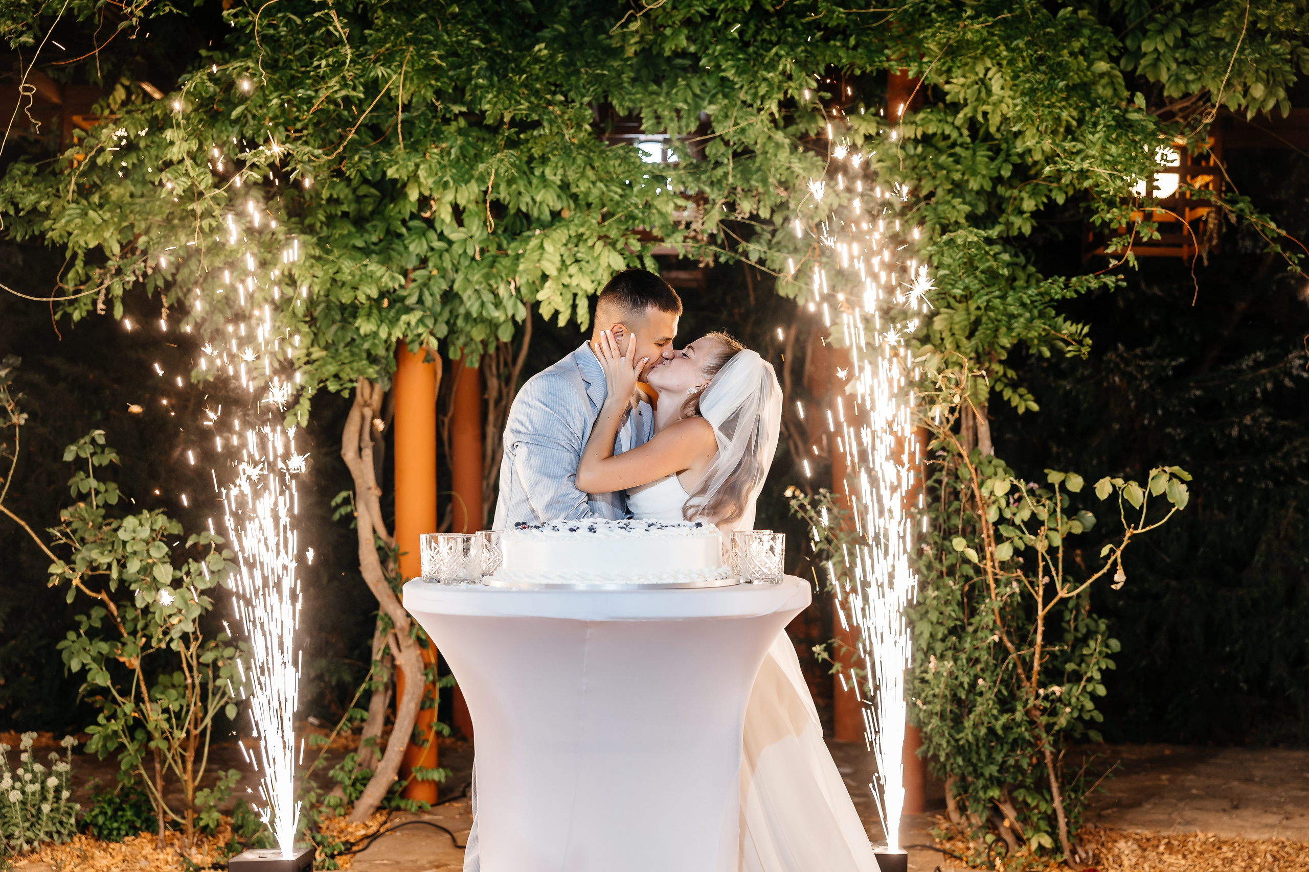 Анонс свадьбы Юлии и Александра. Свадебный фотограф в Крыму и Севастополе Ольга Баскакова