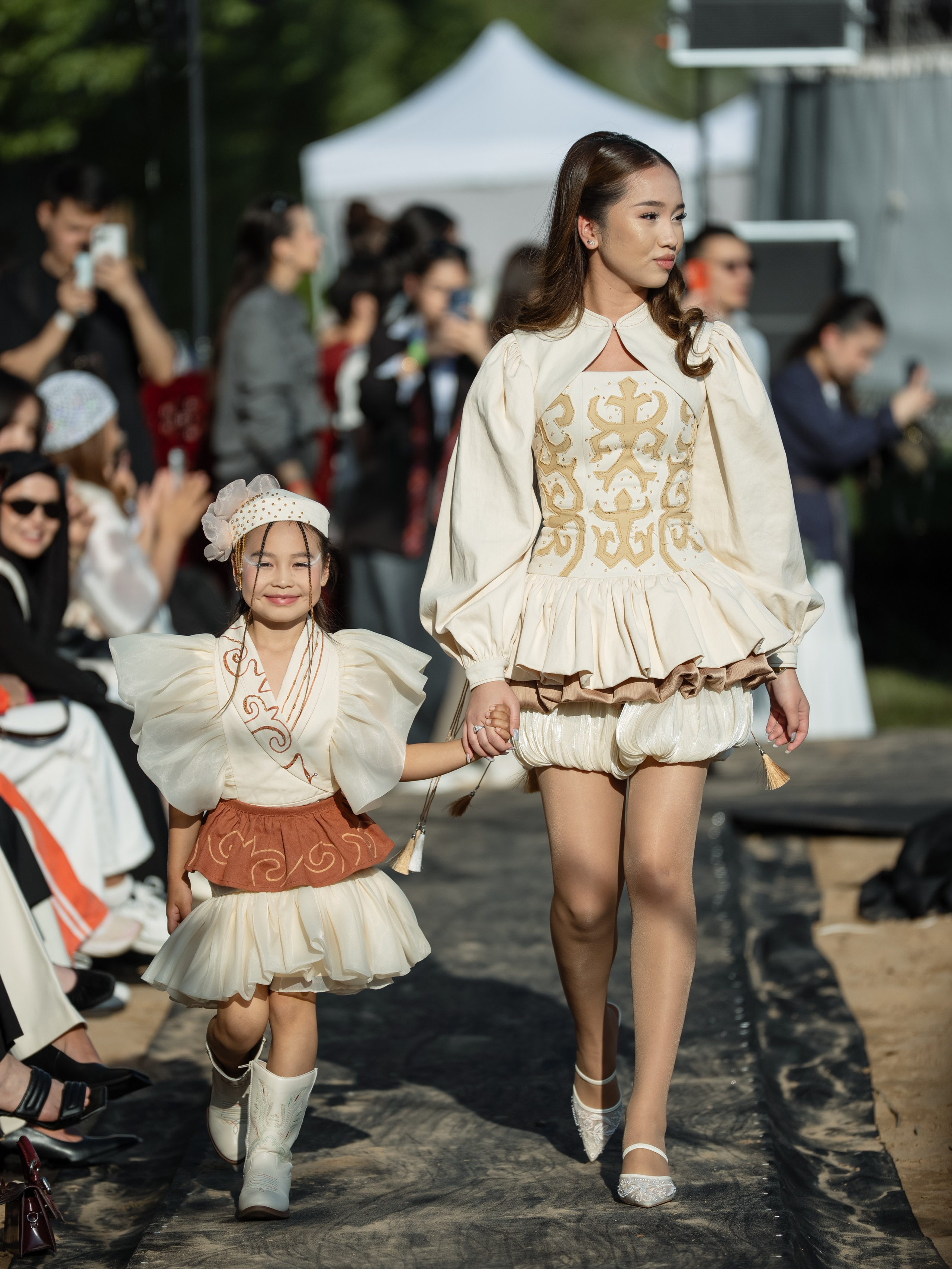 Brand Darideiya. Сайт Алматинского НЮ АРТ, будуар и фэшн фотографа Дениса Карпенко