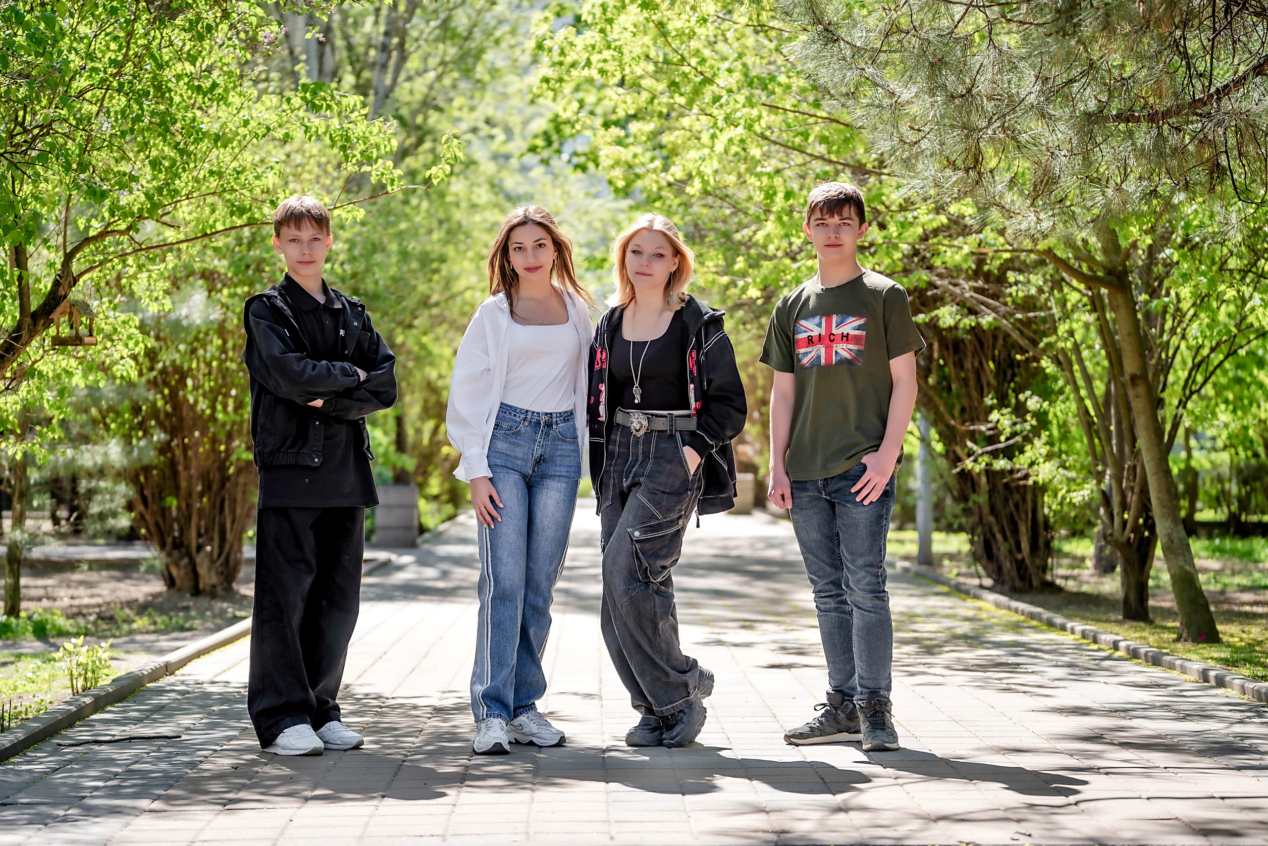 Выпускные (школьные) альбомы (книги) в Ростове-на-Дону. Современные Выпускные Альбомы в Ростове-на-Дону