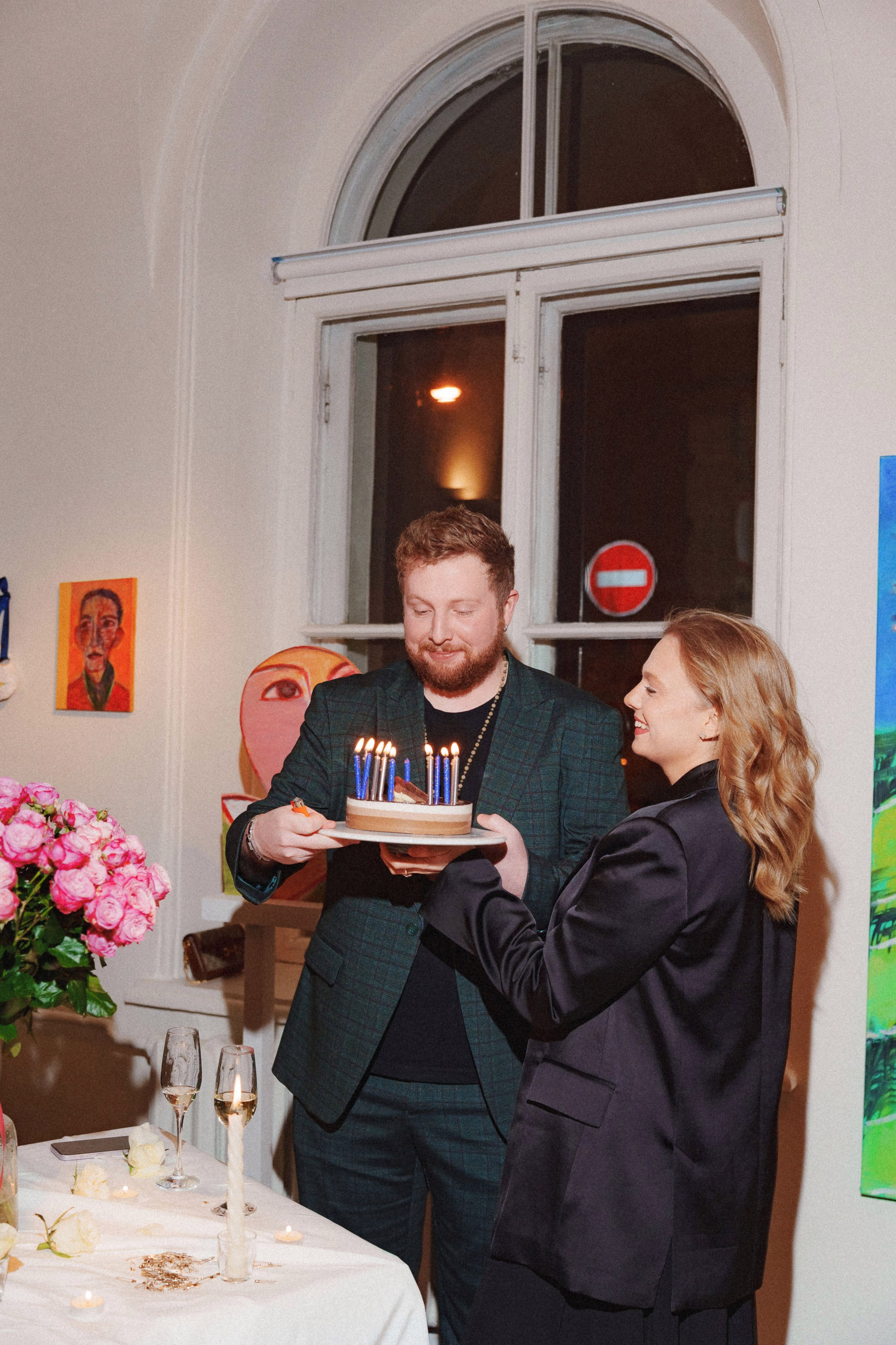 NASTYA CHELSEA Birthday in the gallery EGGZ. Андрей Цветков — репортажный, свадебный и портретный фотограф в Санкт-Петербурге