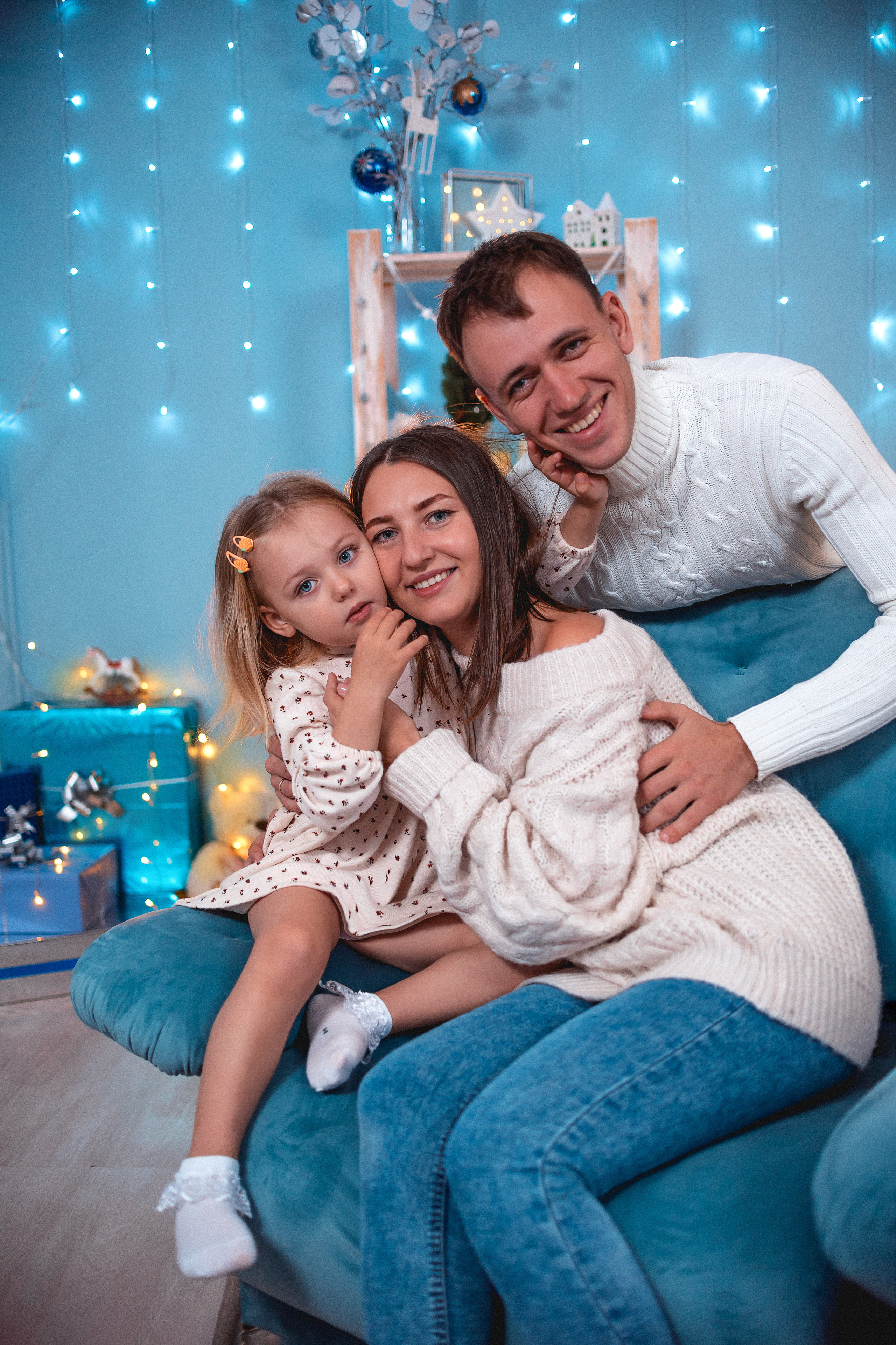 Наташа, Викуся и Алексей — новый 2022. Семейный и детский фотограф Наталья Горда