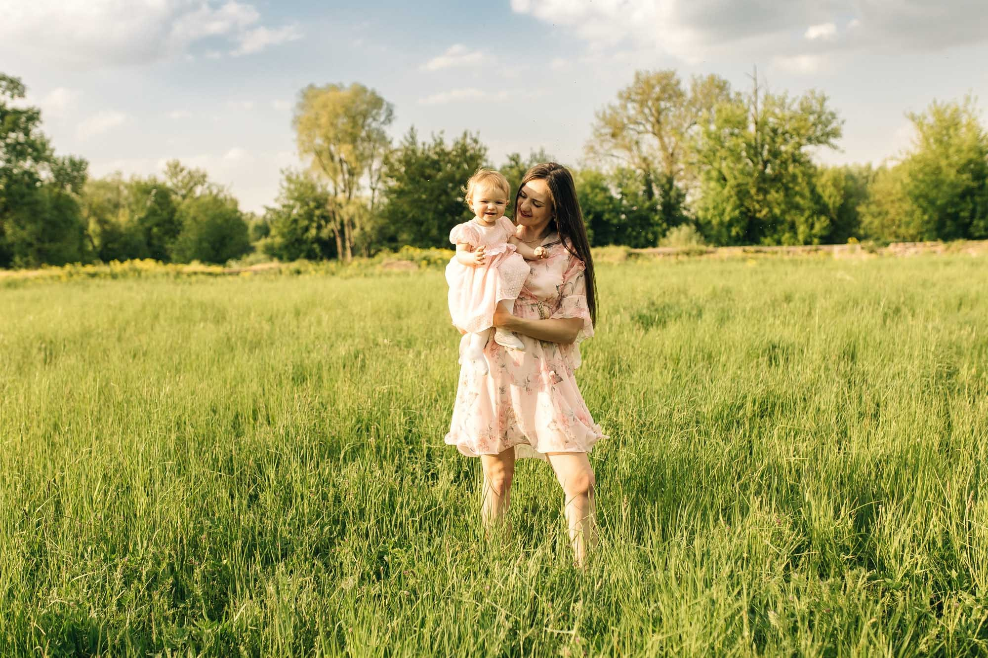 Алёна и София. Фотограф таинства крещения в Бресте Светлана Будько