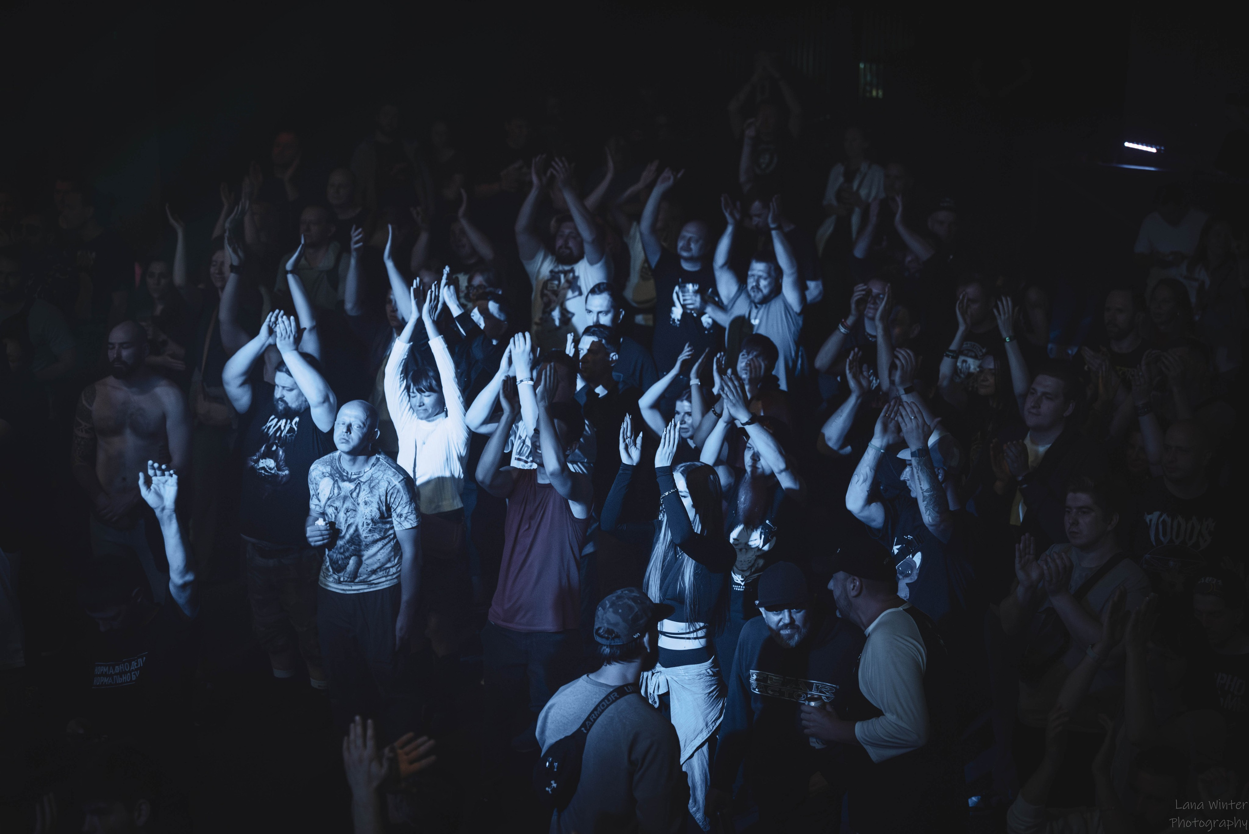 7000$ (29 июня 2025 года, Москва, клуб Урбан). Фотограф Светлана Блинова, Москва и Московская область