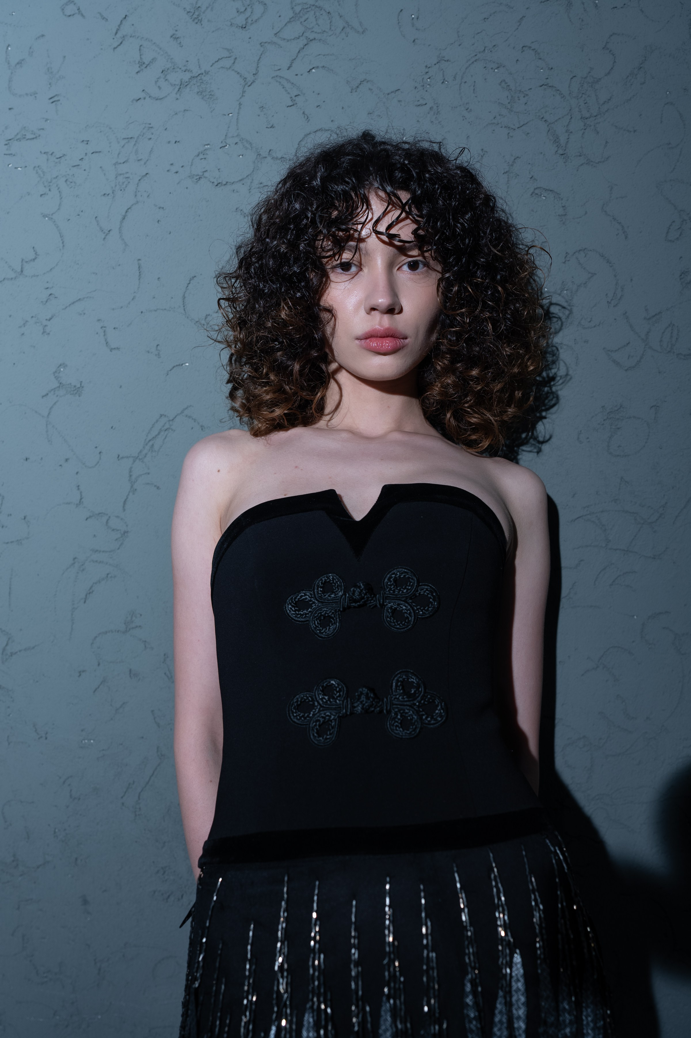 Visa Fashion Week Pre-Fall 2026 April BackStage Day 1. Сайт Алматинского НЮ АРТ, будуар и фэшн фотографа Дениса Карпенко