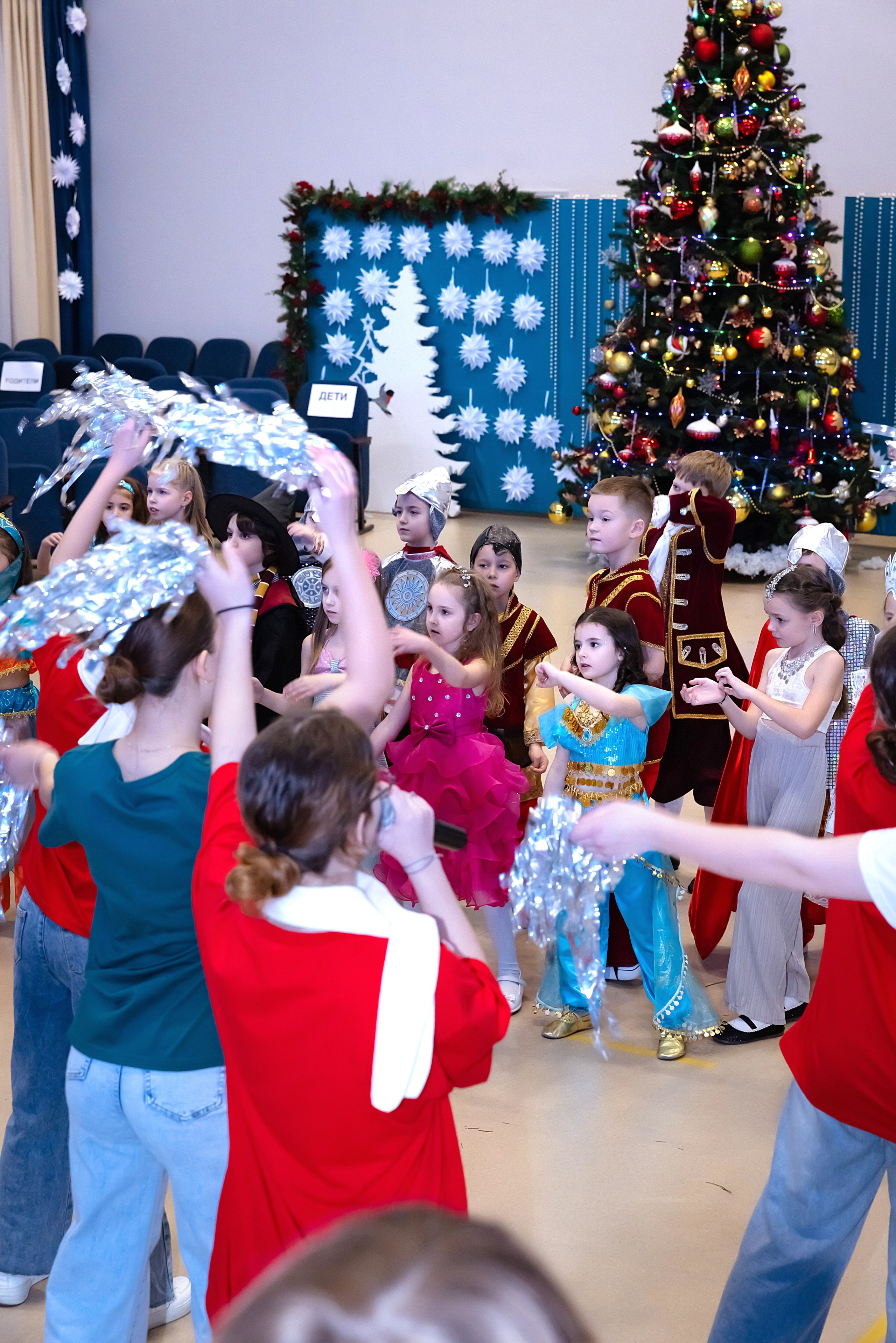 Новогодний праздник 1 В класс! Гимназия № 23. Фотограф и Видеограф в Краснодаре Юлия Солодченко