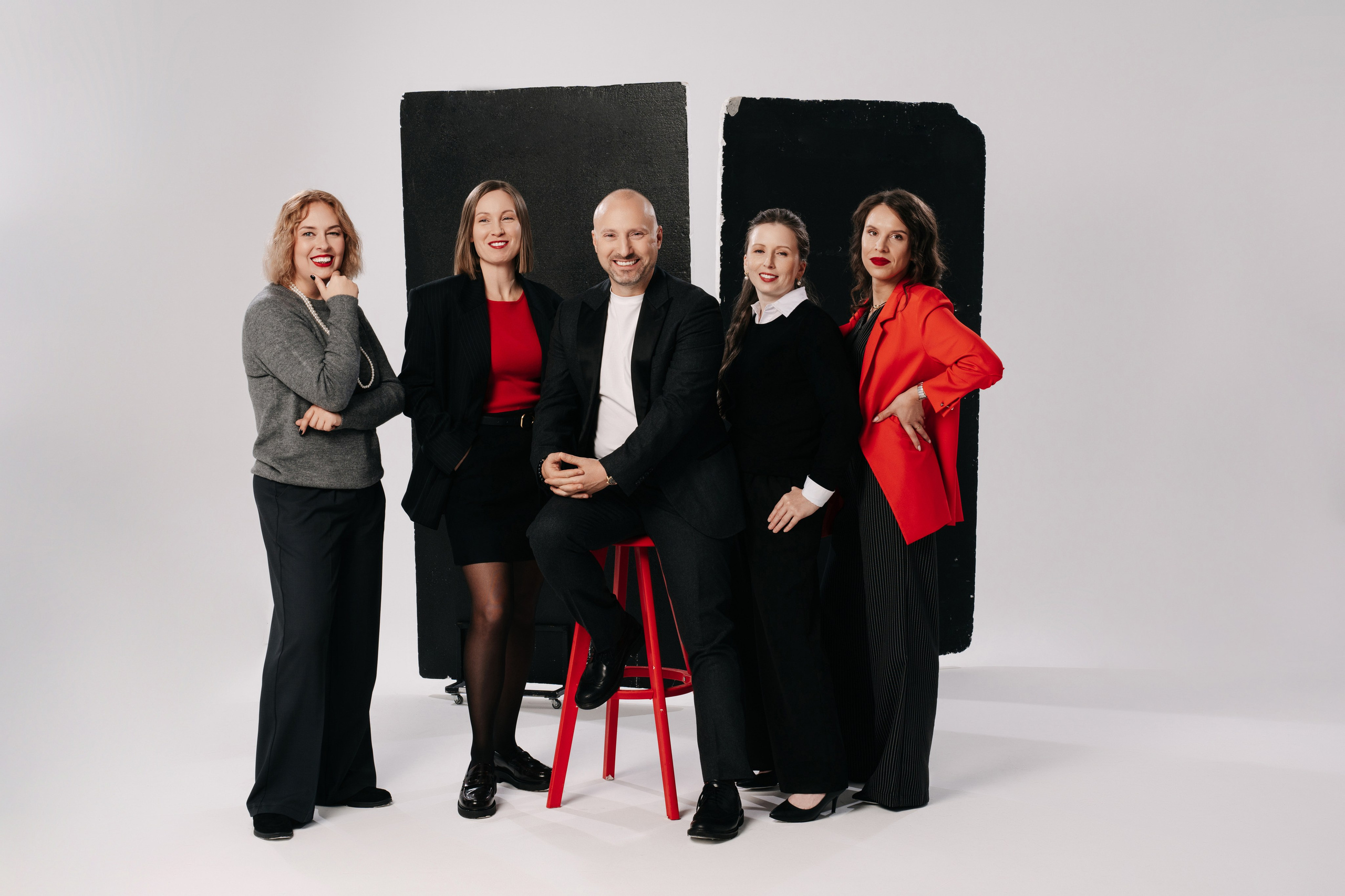 Бизнес фотосессия для сотрудников в фотостудии