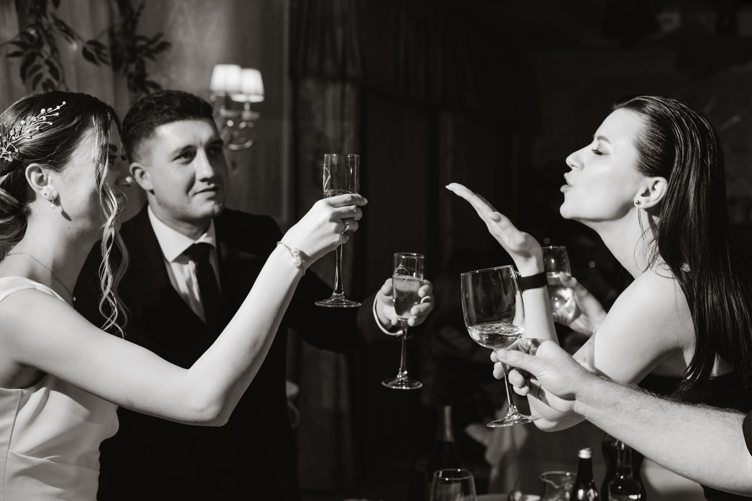 Фото со свадебного банкета станица Новопокровская