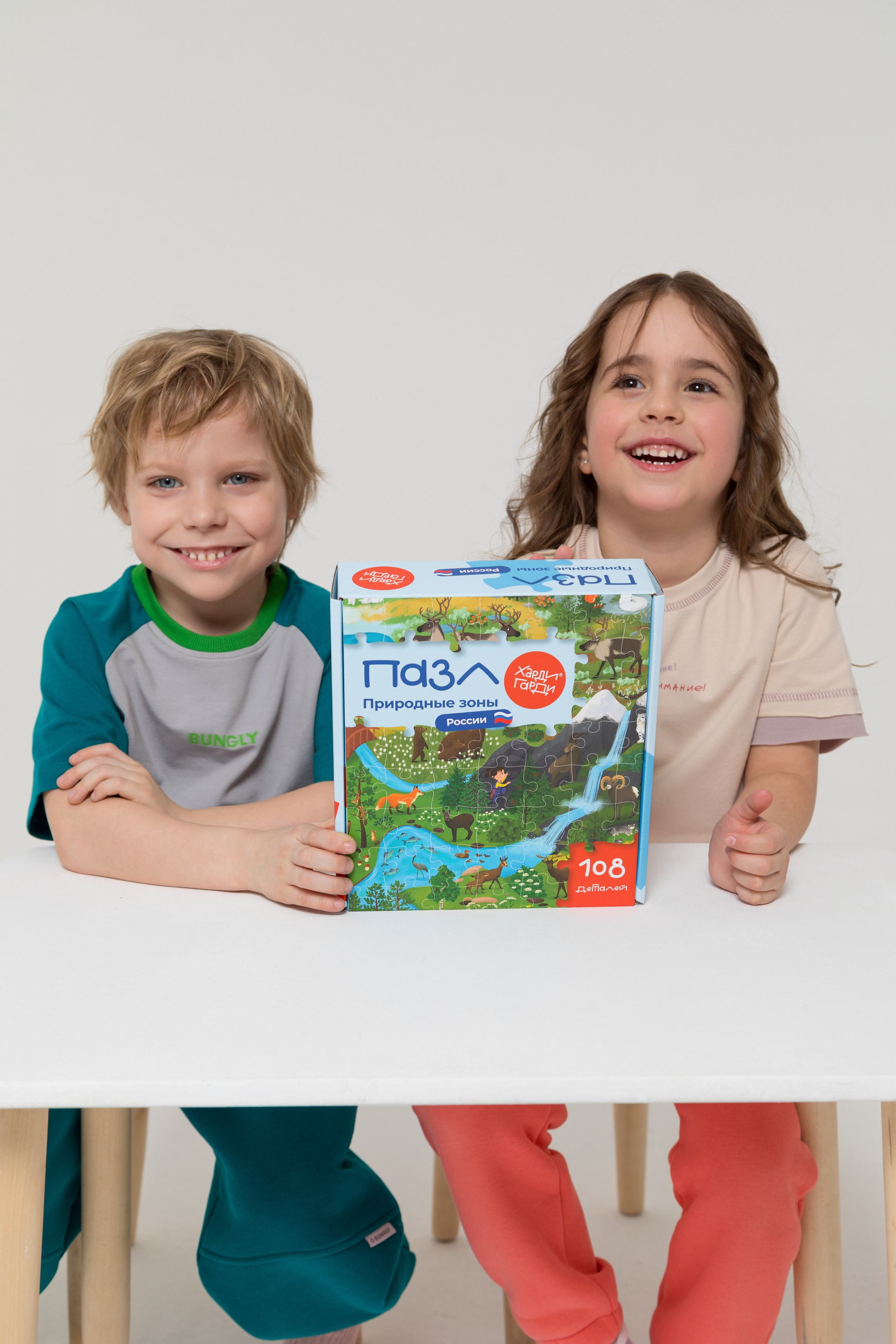 Имиджевая и каталожная съёмка для бренда детских пазлов. Детский и контент фотограф Надя Волкова Санкт-Петербург