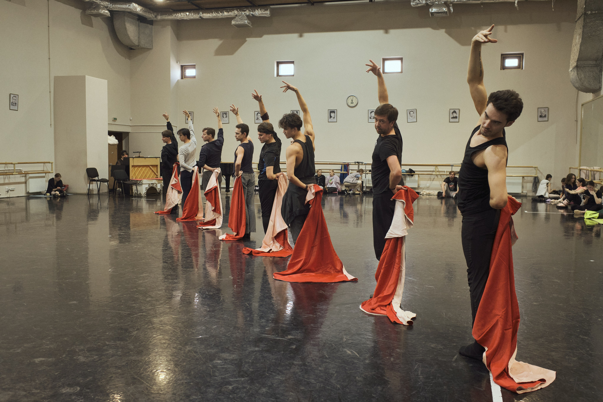 Балетный класс и репетиция артистов балета КТОиБ им. Мусы Джалиля. Barsukov