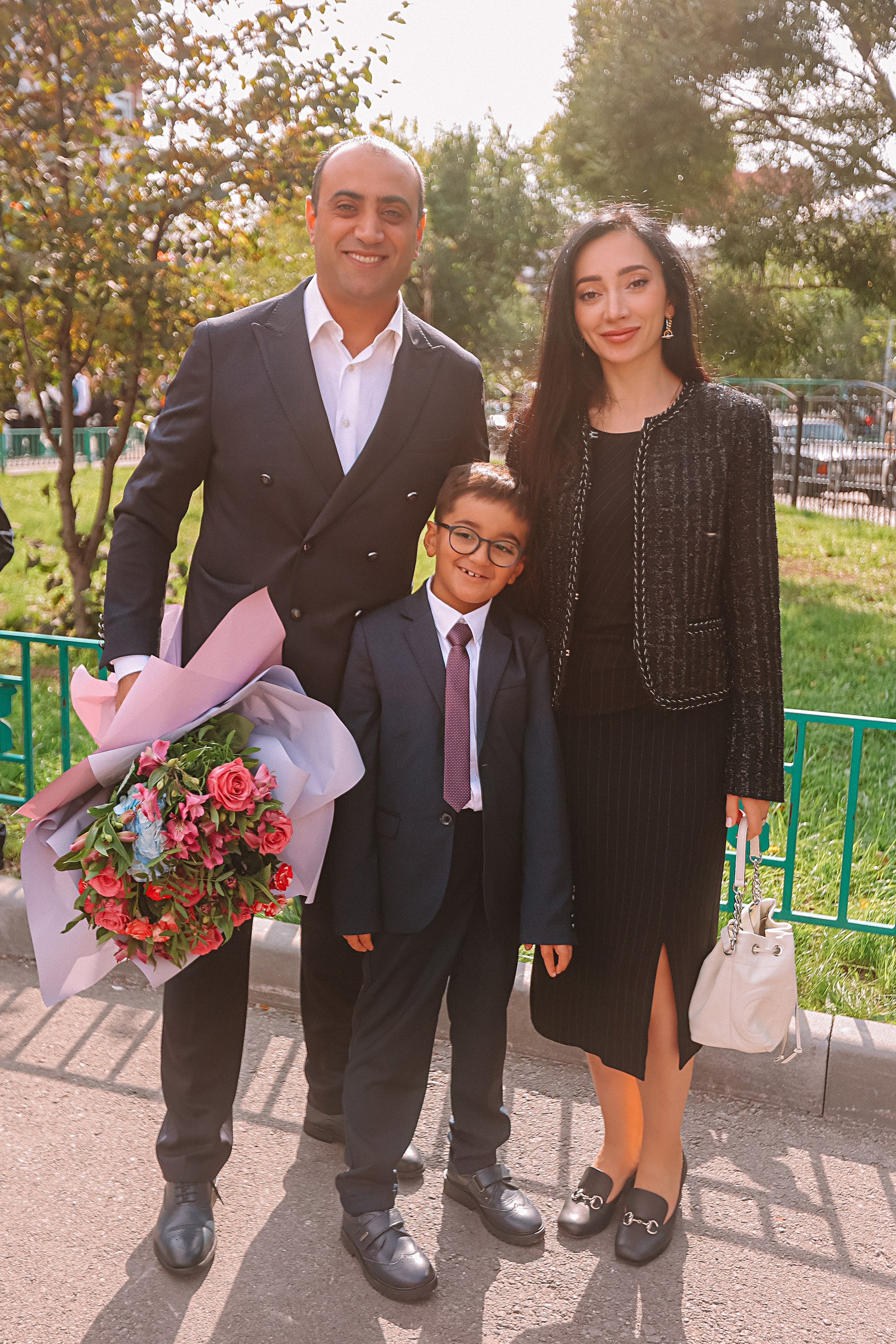 1 сентября линейка+кл час+портреты. Семейный фотограф Тюмень, фотограф на роды Салмина Мария