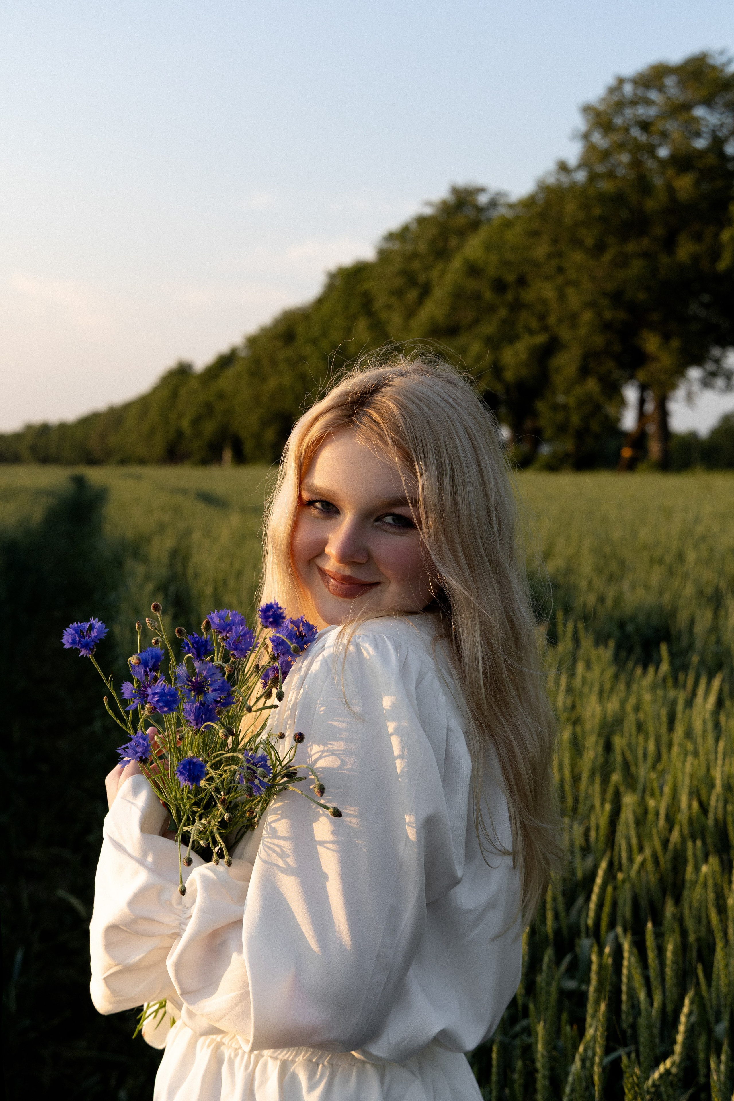 Эмилия | в поле. Фотограф в Калининграде Сокирко Светлана