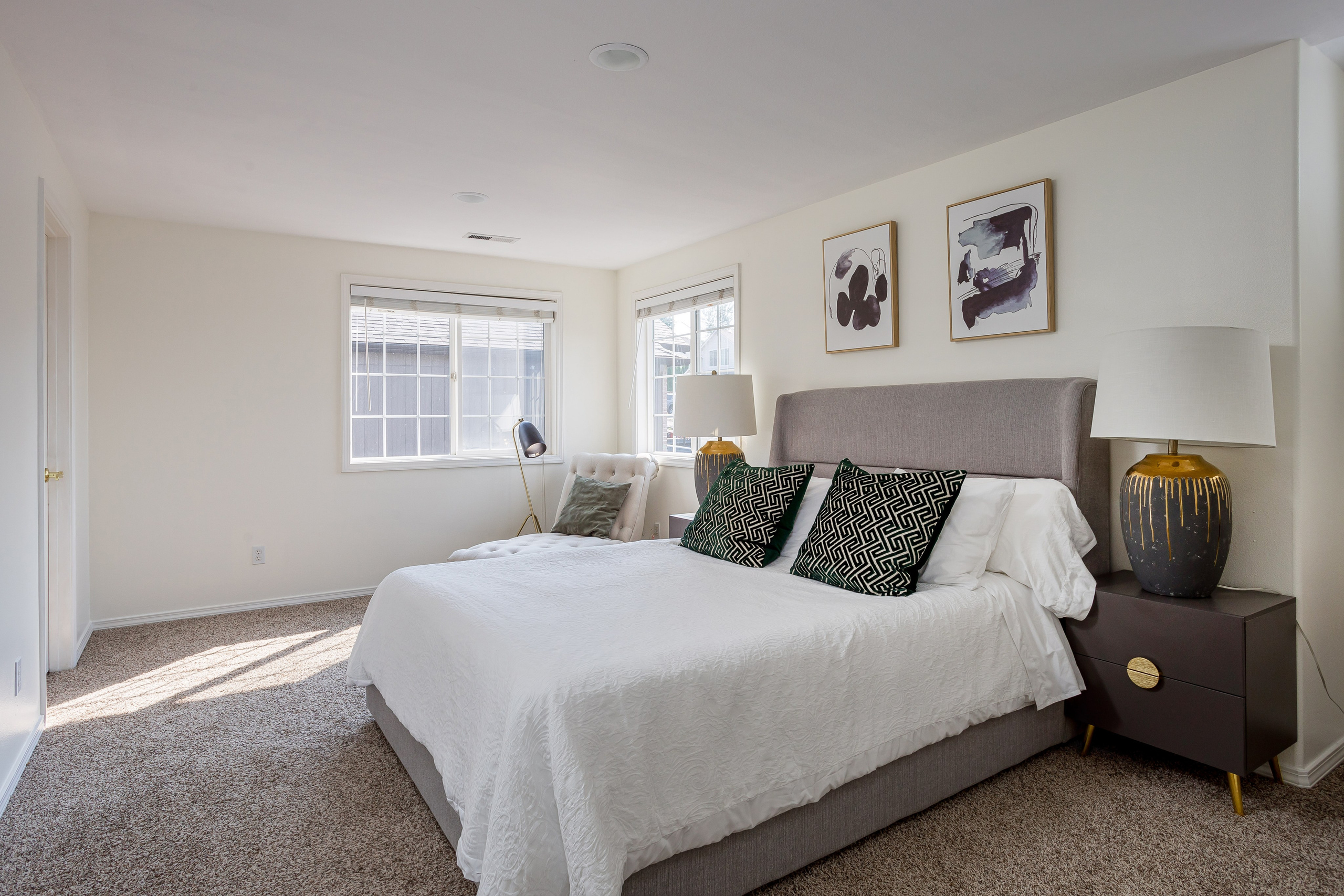 Apartments and houses. Interior photographer Vitalii in Portland and Vancouver