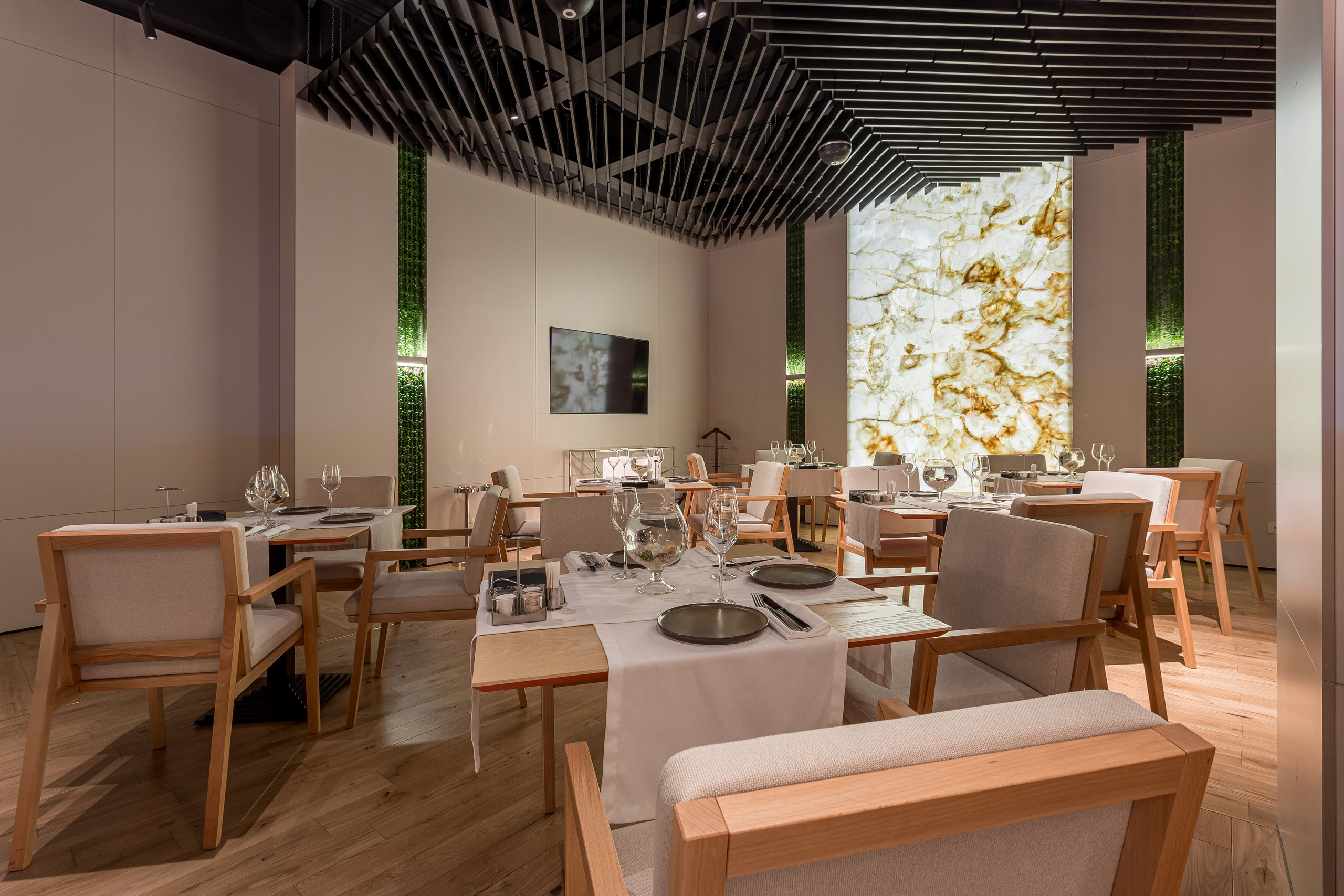 Restaurants, banquet halls. Interior photographer Vitalii in Portland and Vancouver