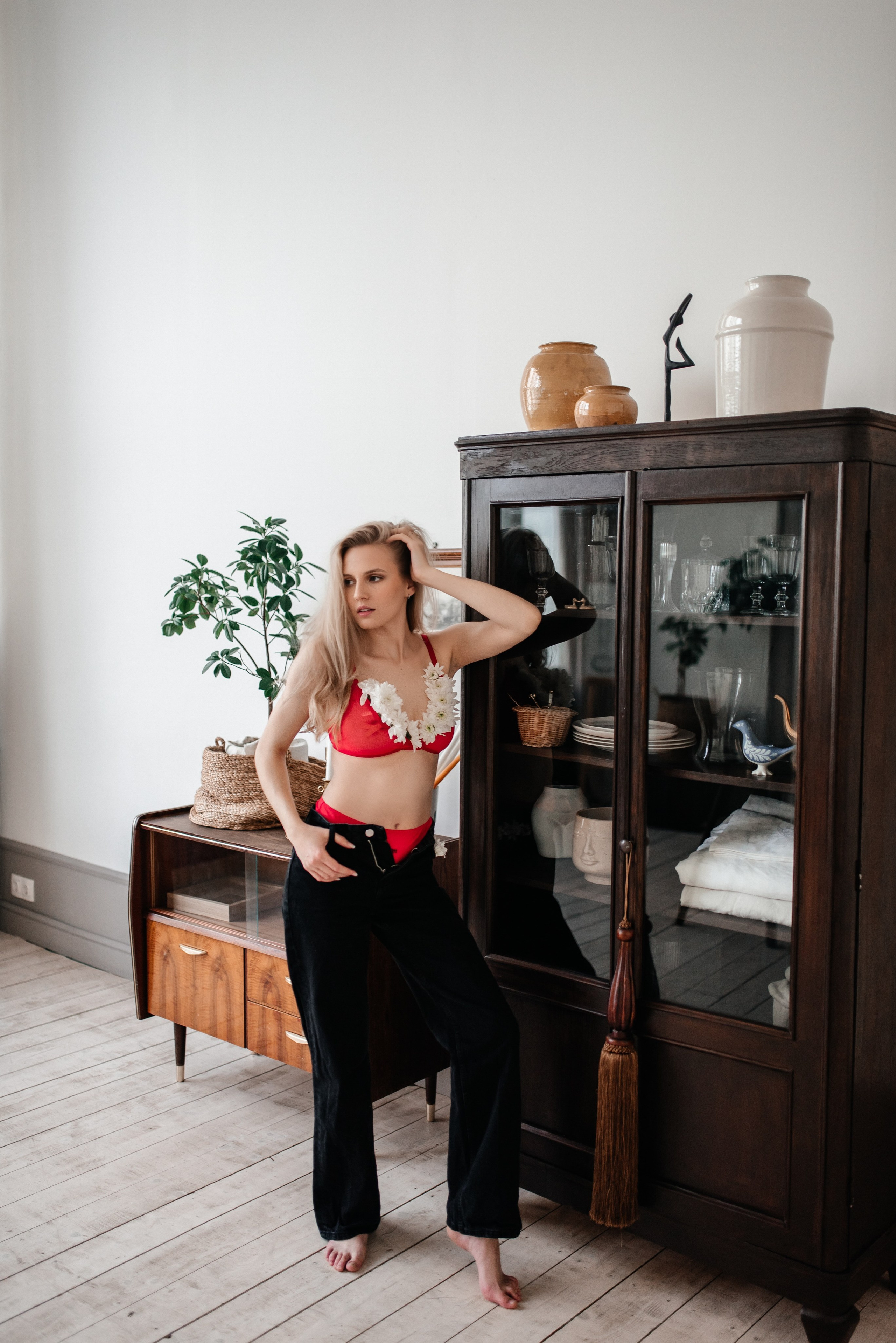 Диона, 2024. Главная