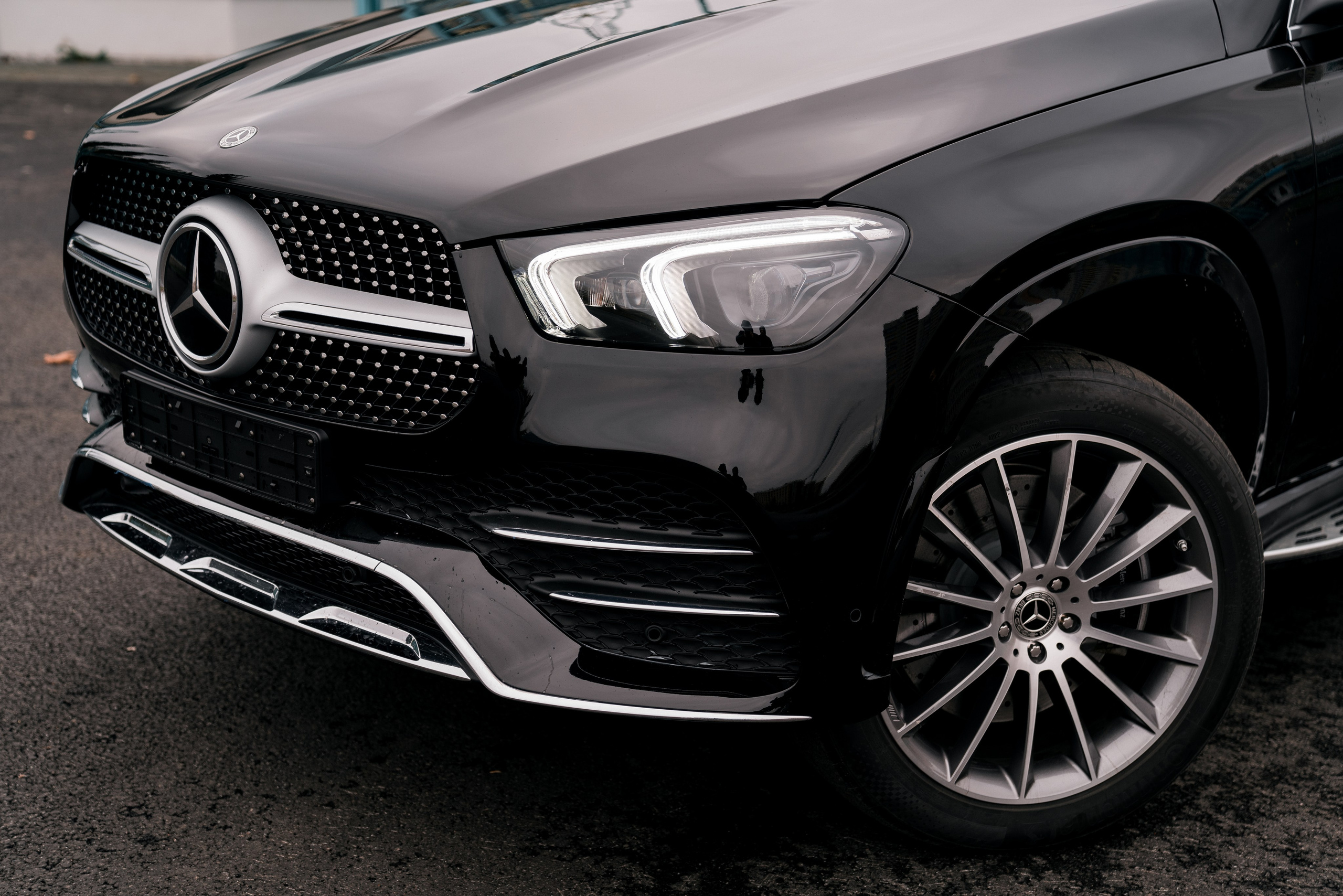 Mercedes-Benz GLE 400D. Идеальные портреты для соцсетей — Фотограф Ленар