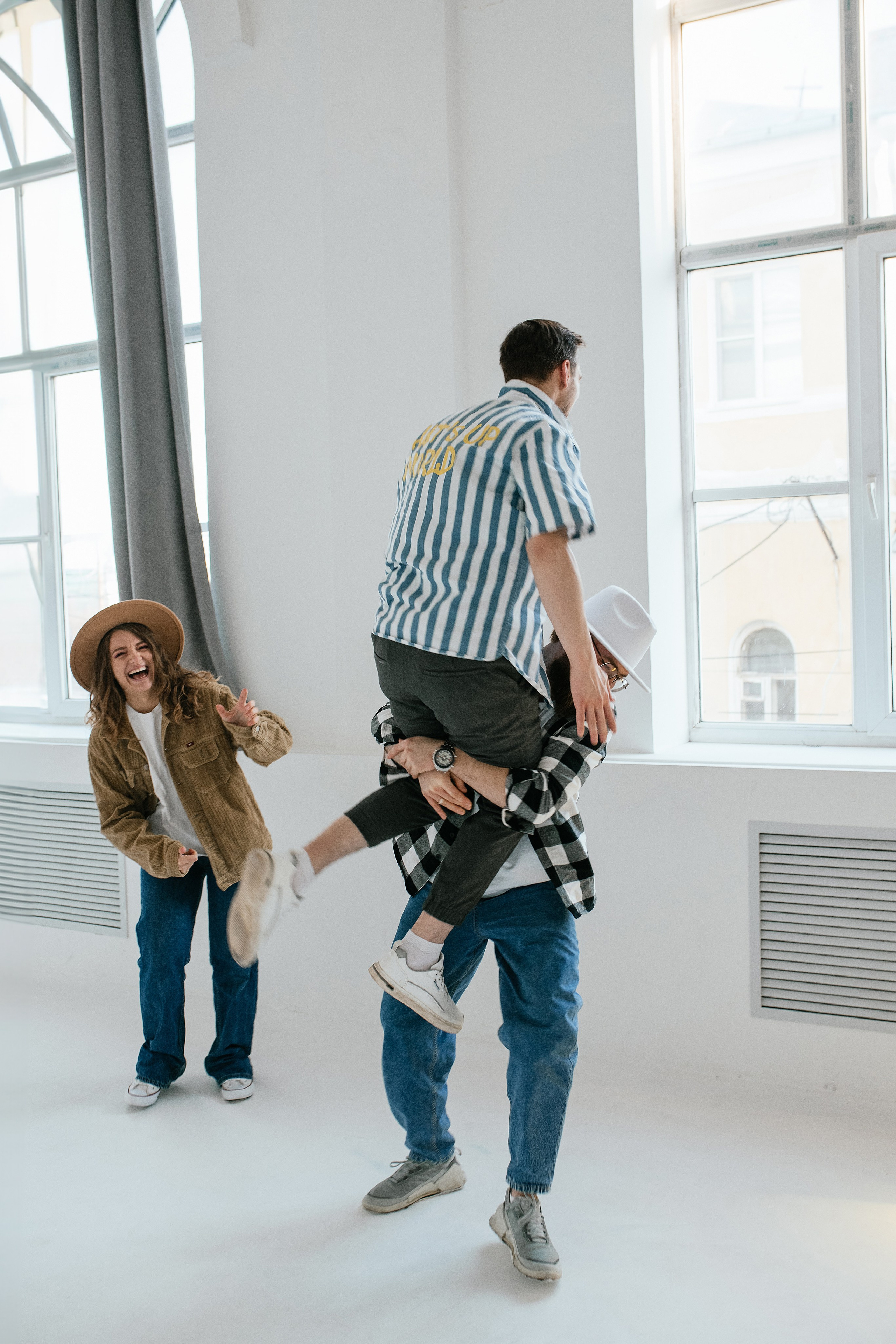 Для канала с подкастами. Свадебный, семейный фотограф в Рязани Лена Брант