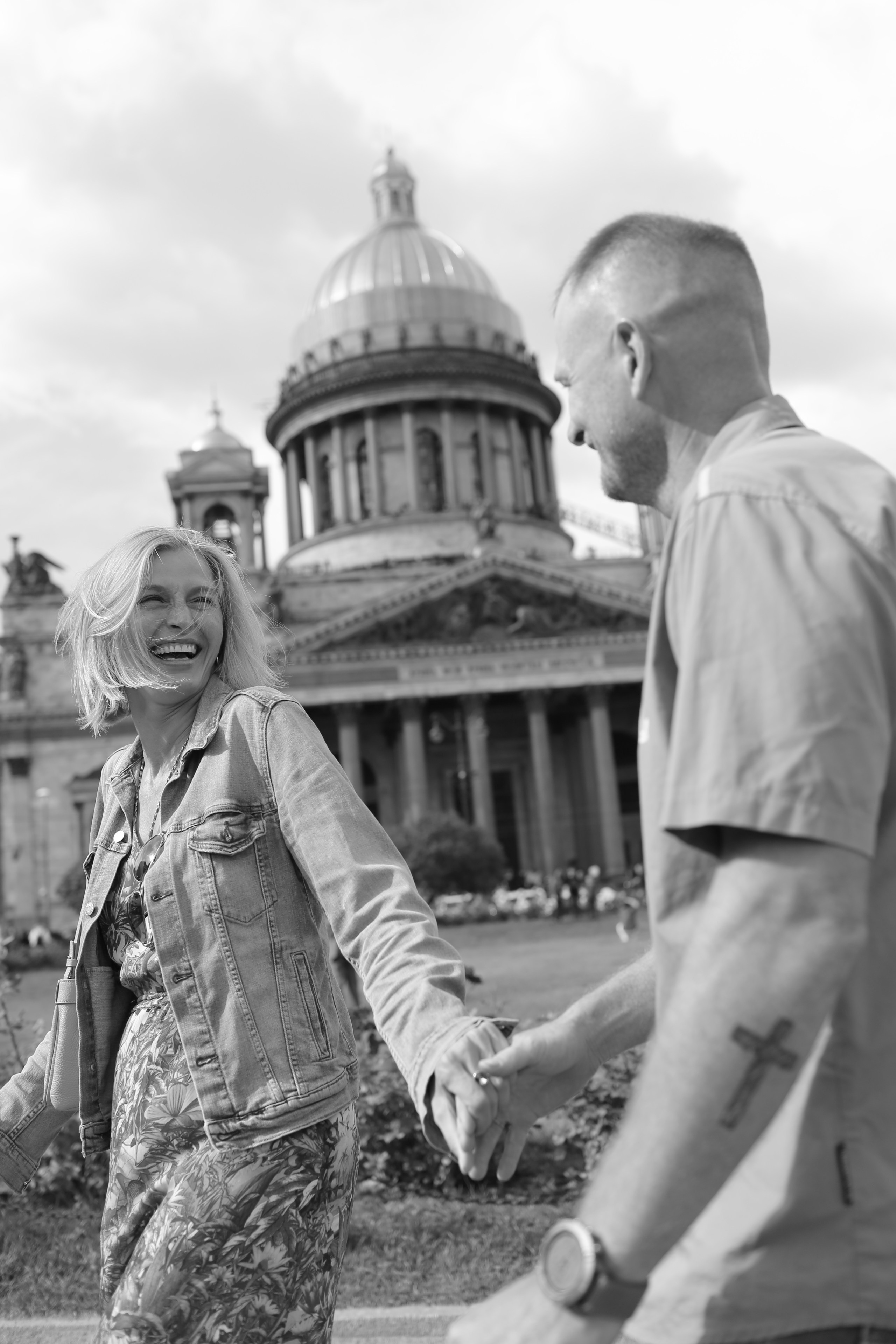 Фотосессия влюбленных Лёши и Оли в Питере. Свадебный и репортажный фотограф в Ярославле и Санкт-Петербурге Роман Микрюков