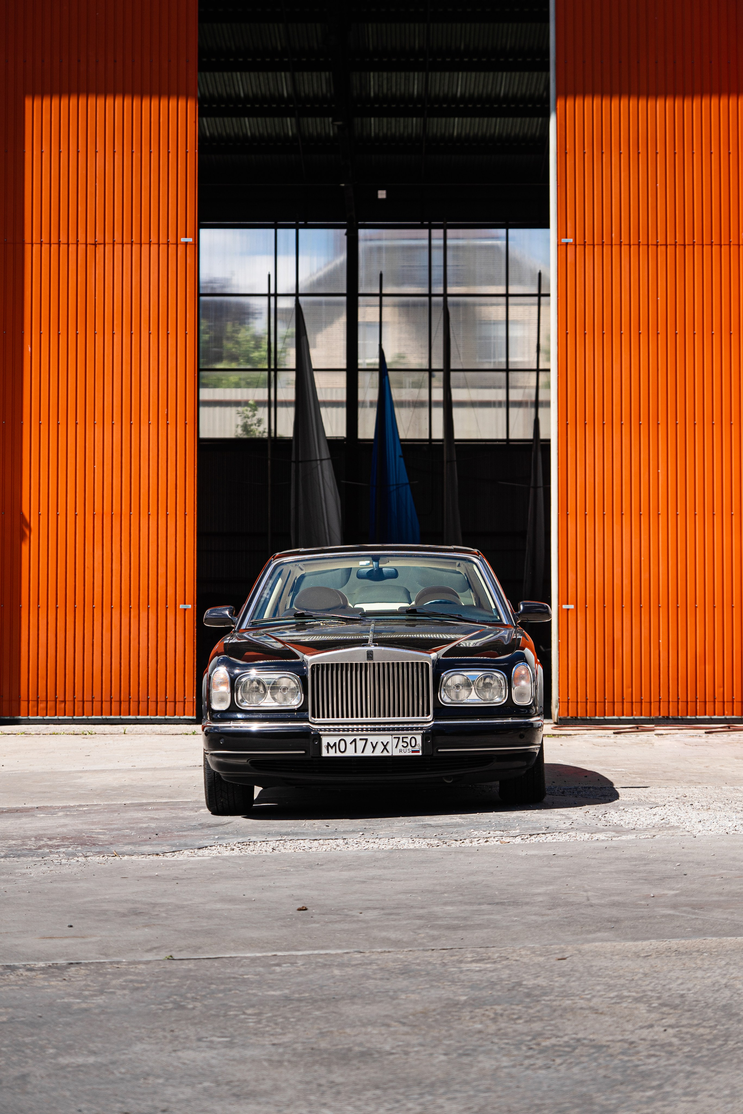 Фотосъемка Rolls-Royce в яхт-клубе в Москве. Жуков Илья  свадебный фотограф в Москве