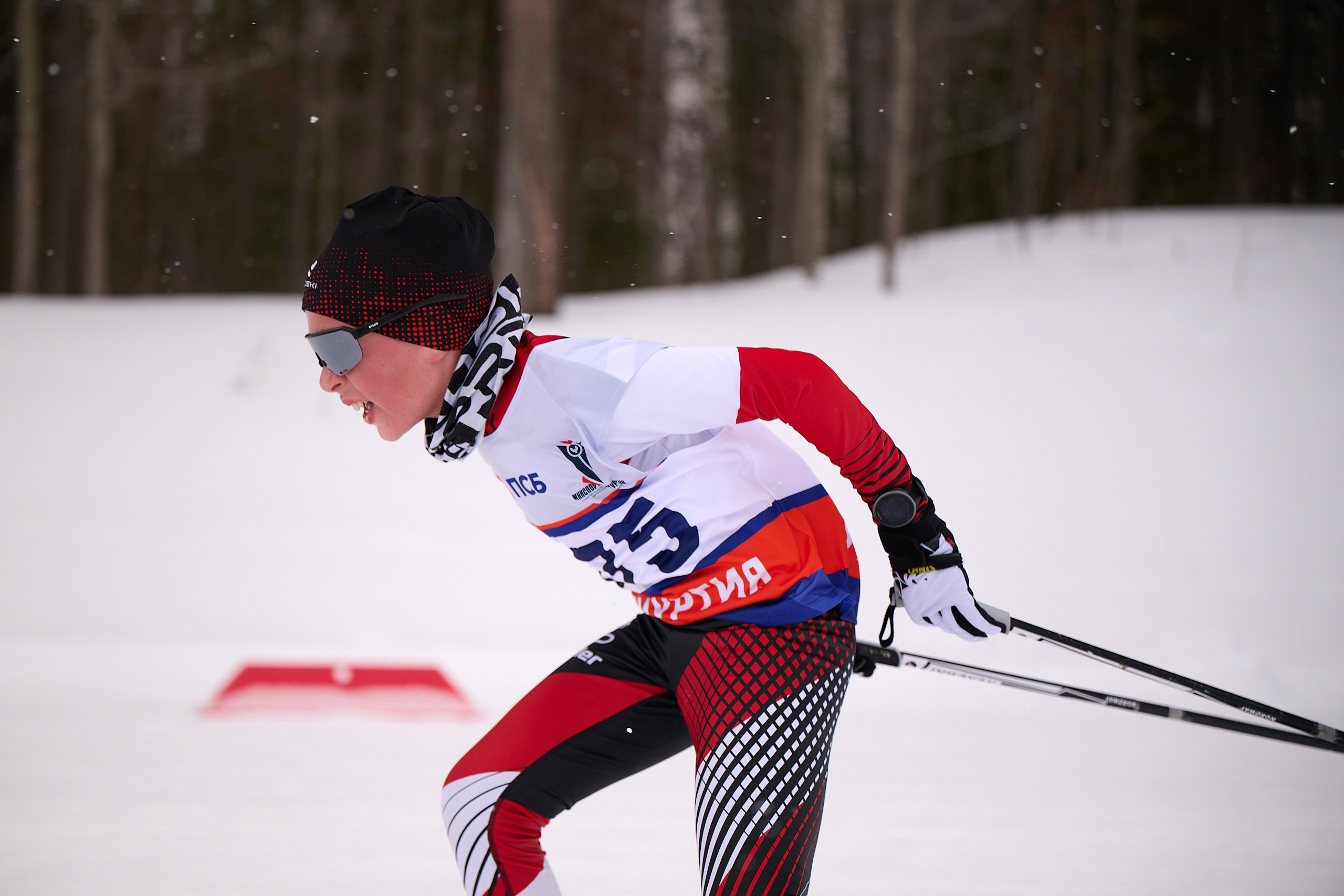 Всероссийские соревнования по лыжным гонкам «Пионерская правда». Ижевс. Спортивный репортажный фотограф в Ижевске Сергей Мерзляков