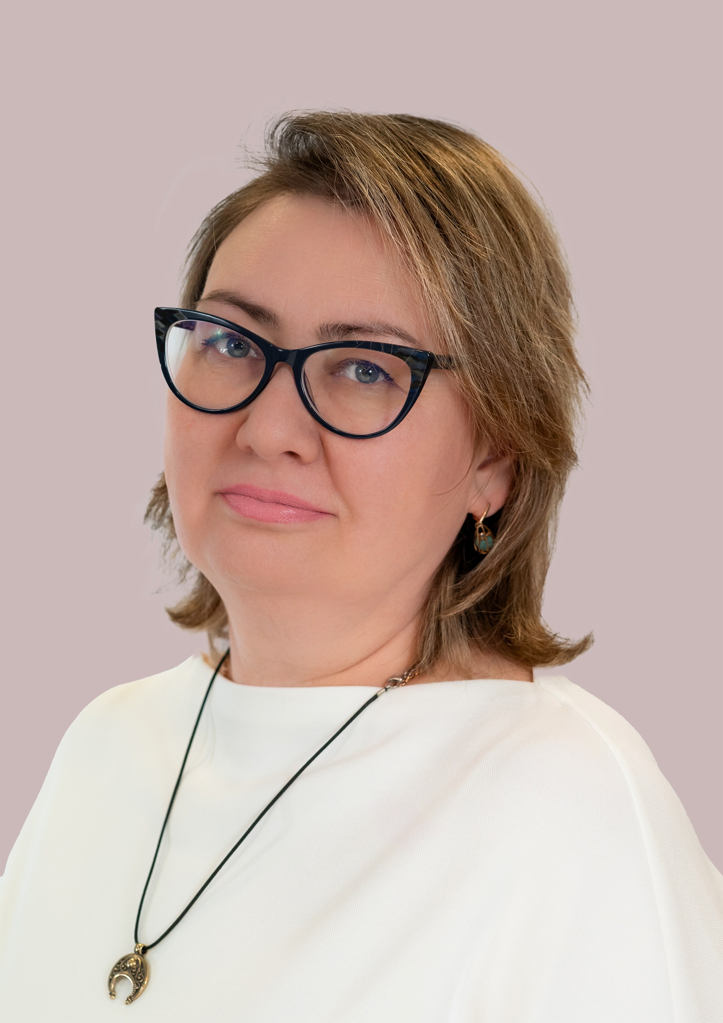 Корпоративные портреты сотрудников. Свадебный и семейный фотограф в Омске Белозерова Александра