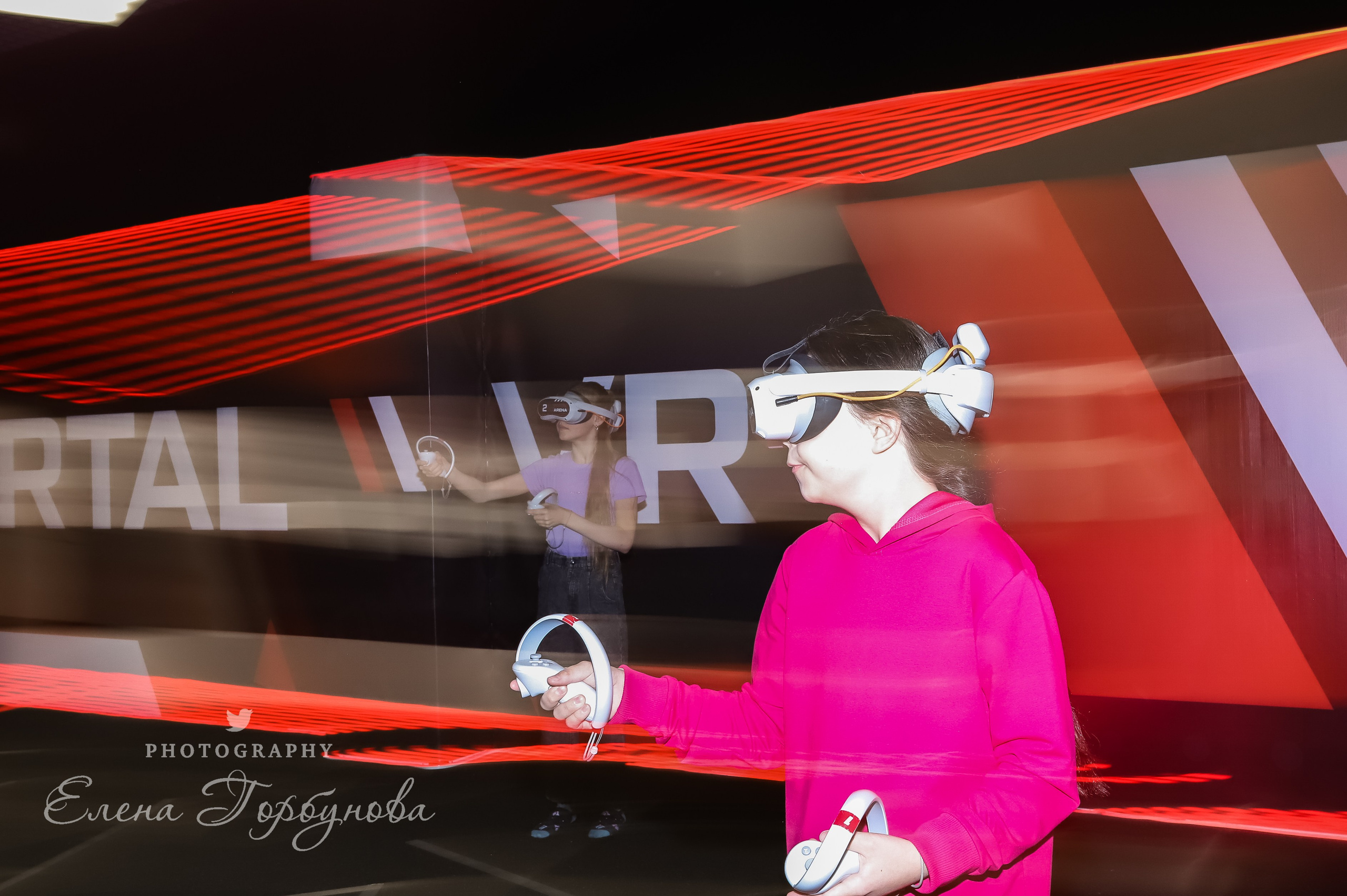 Репортаж в виртуальной реальности. Май 2024. Фотограф Пермь. Свадьбы. Семья и дети, школа, д. сад. Фотокниги