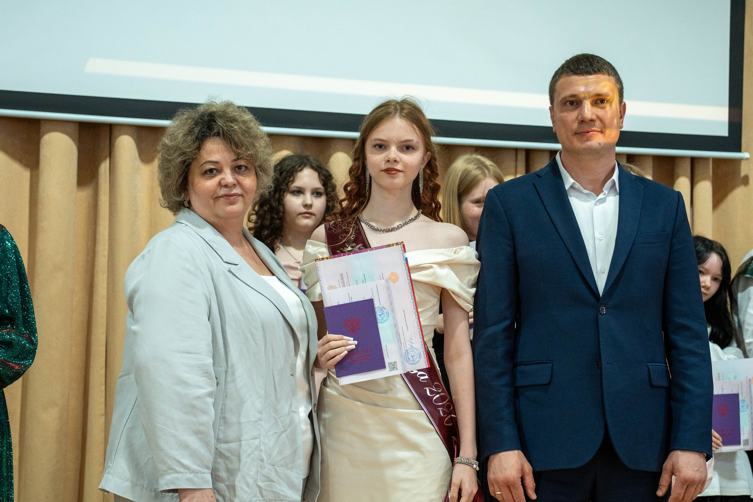 Выпускной 26.06.2026. Коммерческий и художественный фотограф и видеограф в Москве Арсений Тургенев