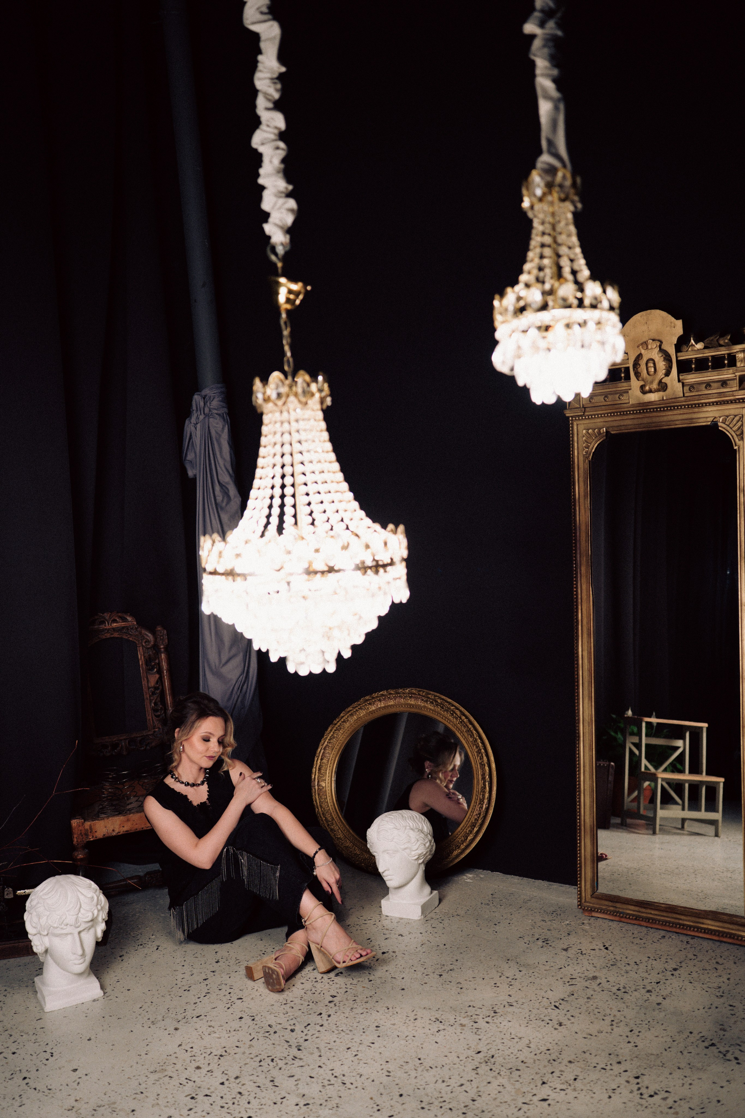 НОВОГОДНЯЯ ФОТОСЕСИИЯ В СТУДИИ ДЛЯ ДЕВУШКИ И ПРОГУЛКА ПО ЧЕРНЫШЕВСКОЙ. Профессиональный фотограф, Санкт-Петербург — Виктория Богомолова